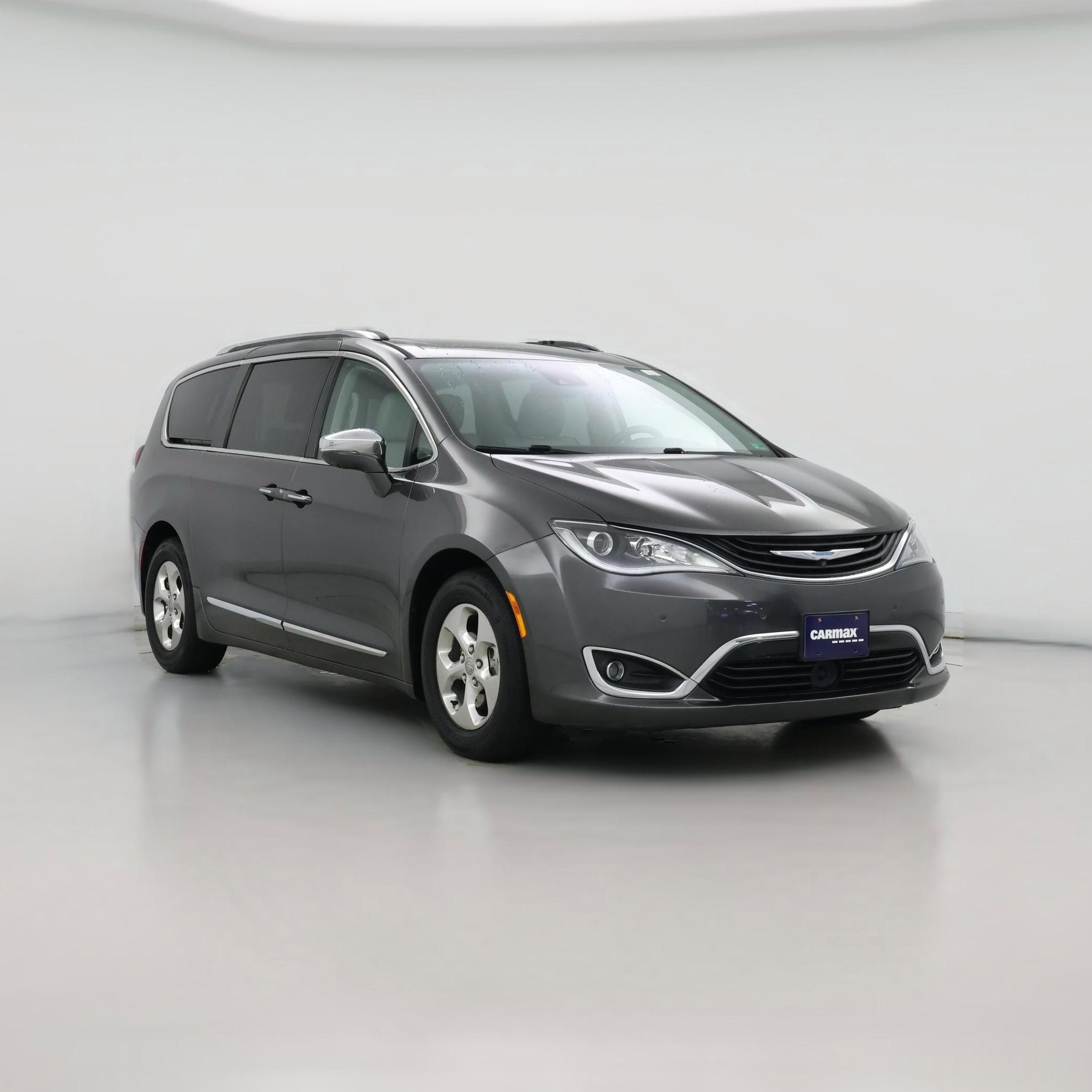 Thumbnail: 2018 Chrysler Pacifica - 1