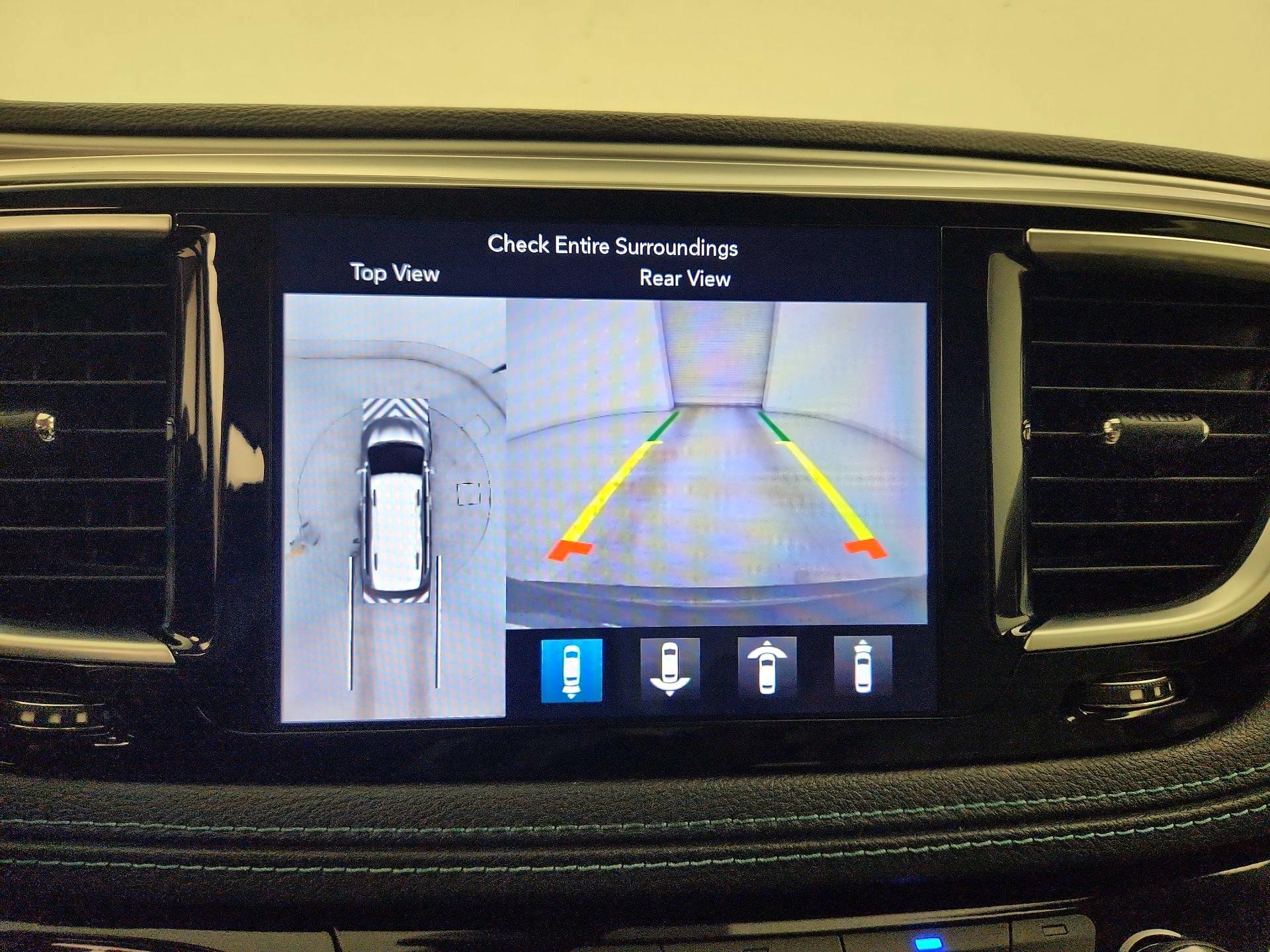 Thumbnail: 2018 Chrysler Pacifica - 15