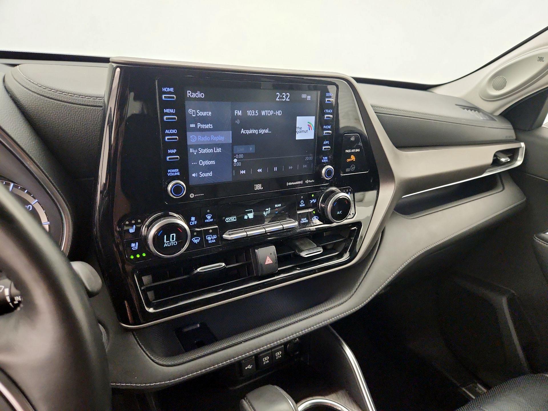 Thumbnail: 2020 Toyota Highlander - 16