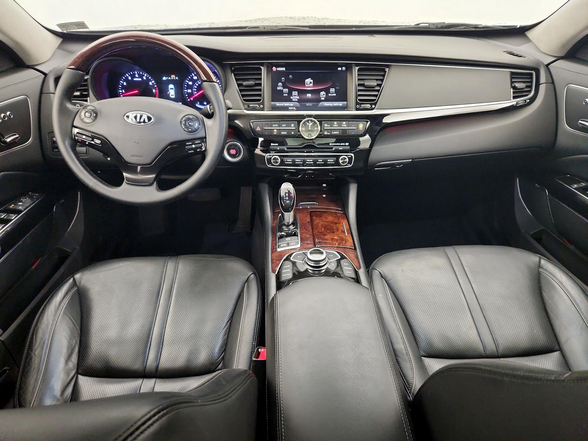 Thumbnail: 2015 Kia K900 - 9