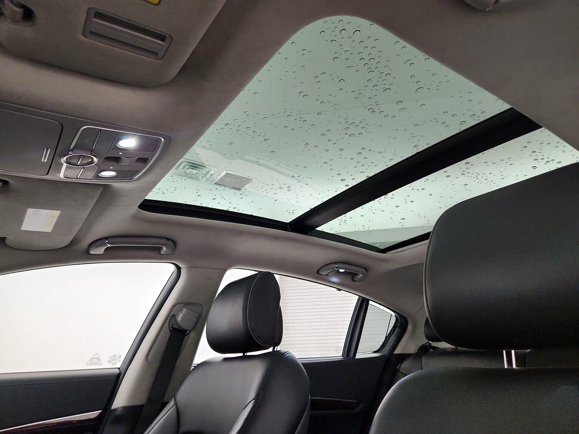 Thumbnail: 2015 Kia K900 - 20