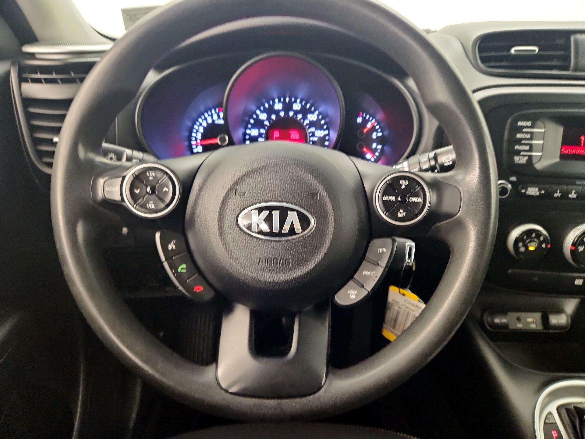Thumbnail: 2015 Kia Soul - 10