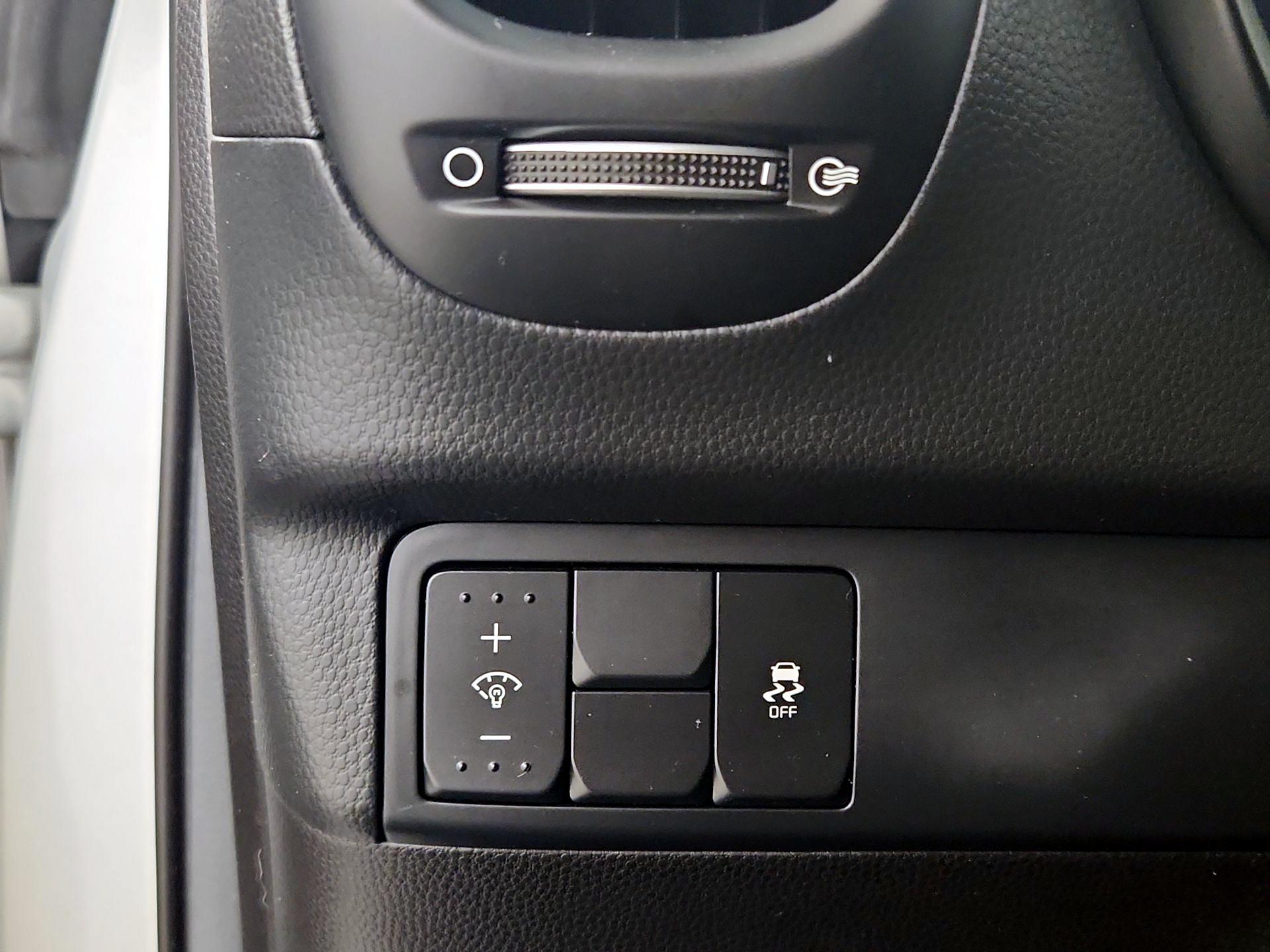 Thumbnail: 2015 Kia Soul - 13