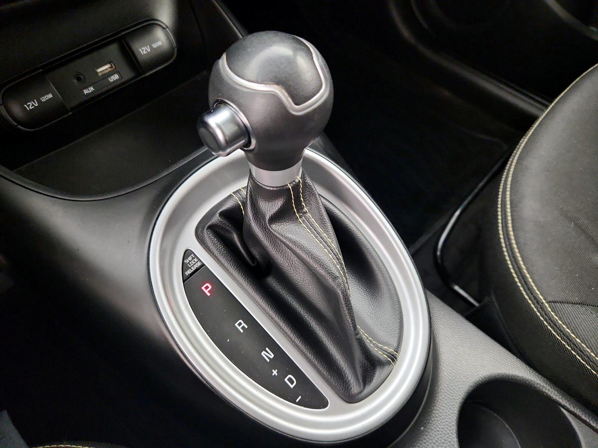 Thumbnail: 2015 Kia Soul - 16