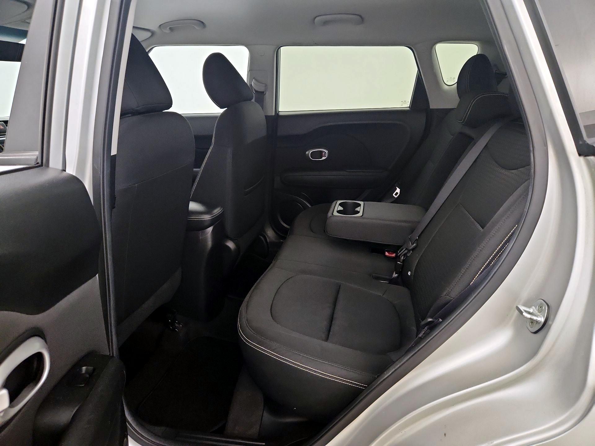 Thumbnail: 2015 Kia Soul - 18