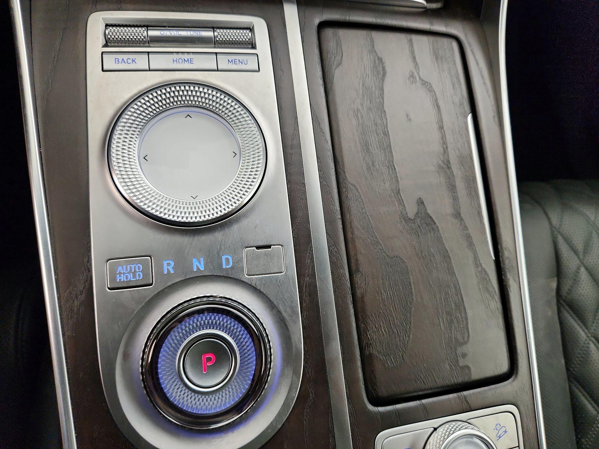 Thumbnail: 2021 Genesis GV80 - 18