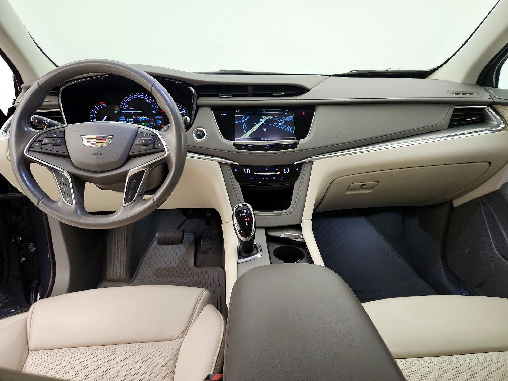 Thumbnail: 2019 Cadillac XT5 - 9