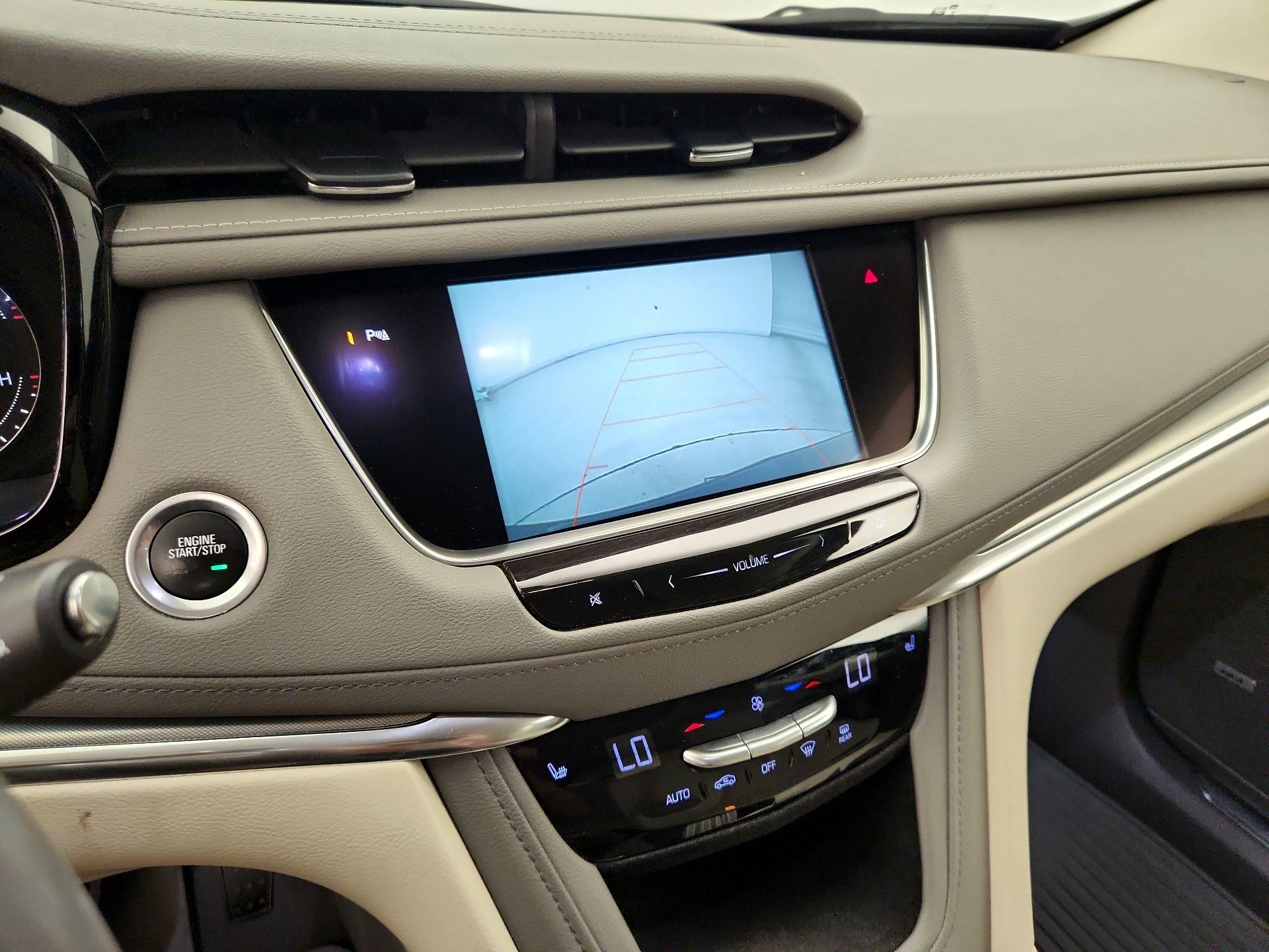 Thumbnail: 2019 Cadillac XT5 - 15