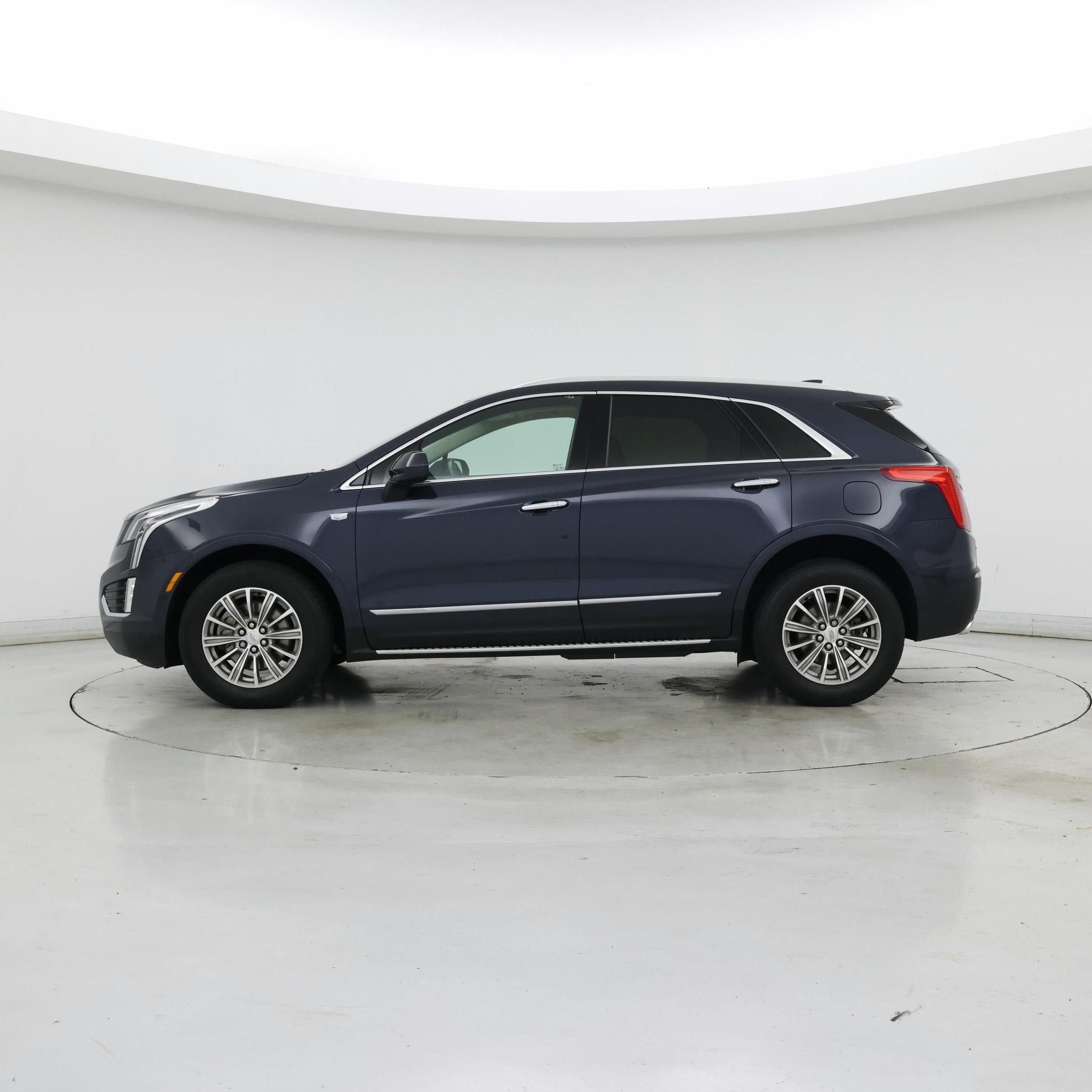 Thumbnail: 2019 Cadillac XT5 - 3
