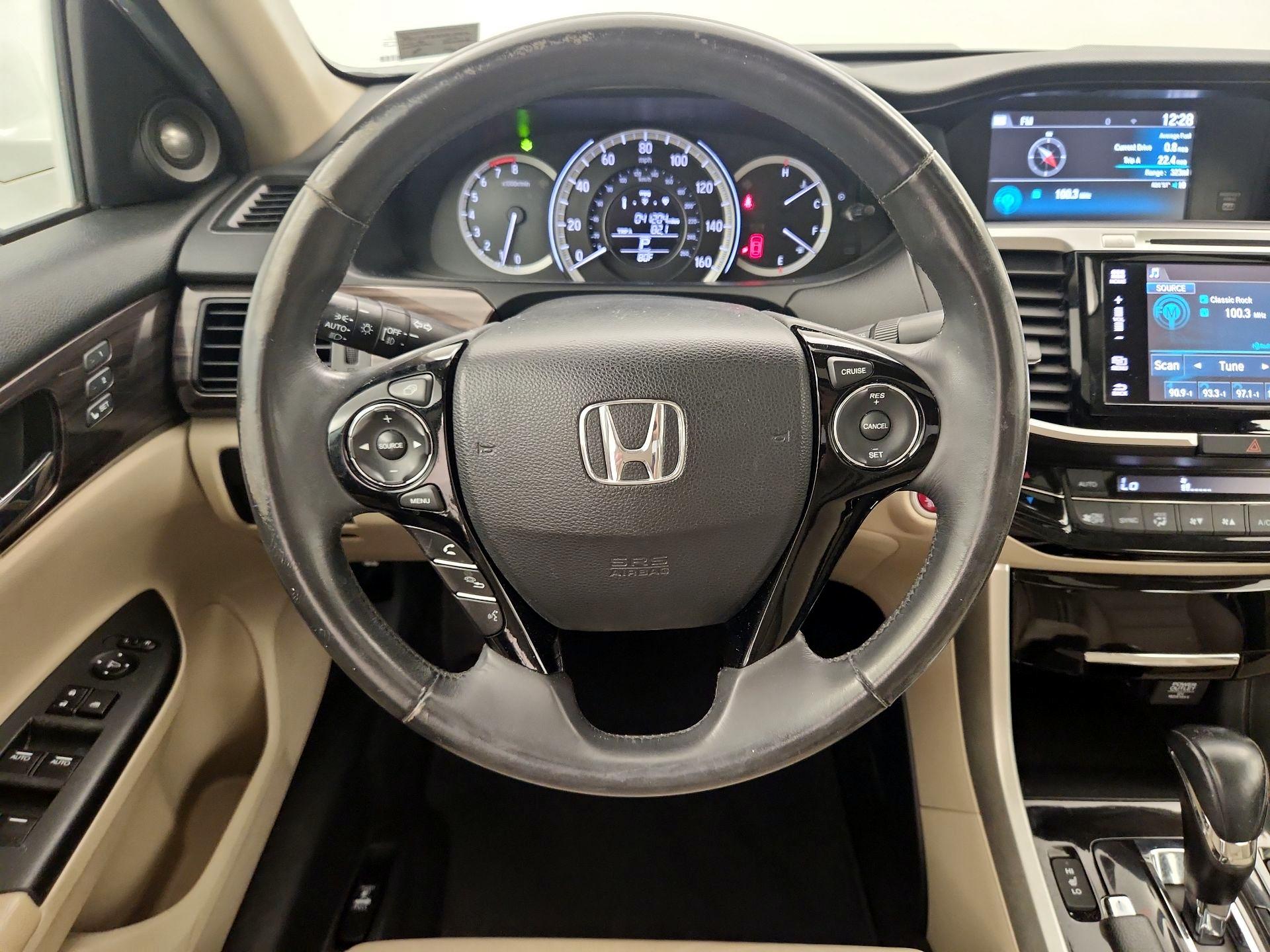 Thumbnail: 2016 Honda Accord - 10