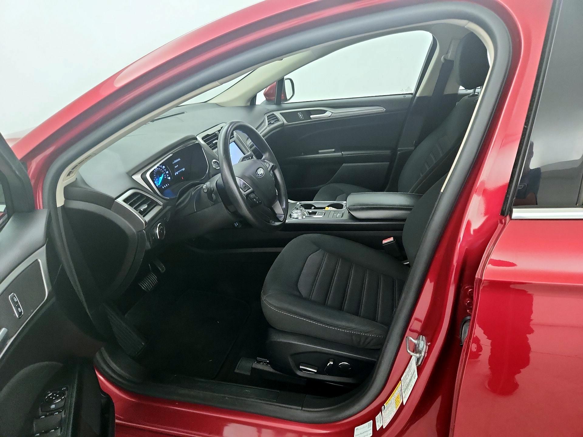 Thumbnail: 2020 Ford Fusion - 11