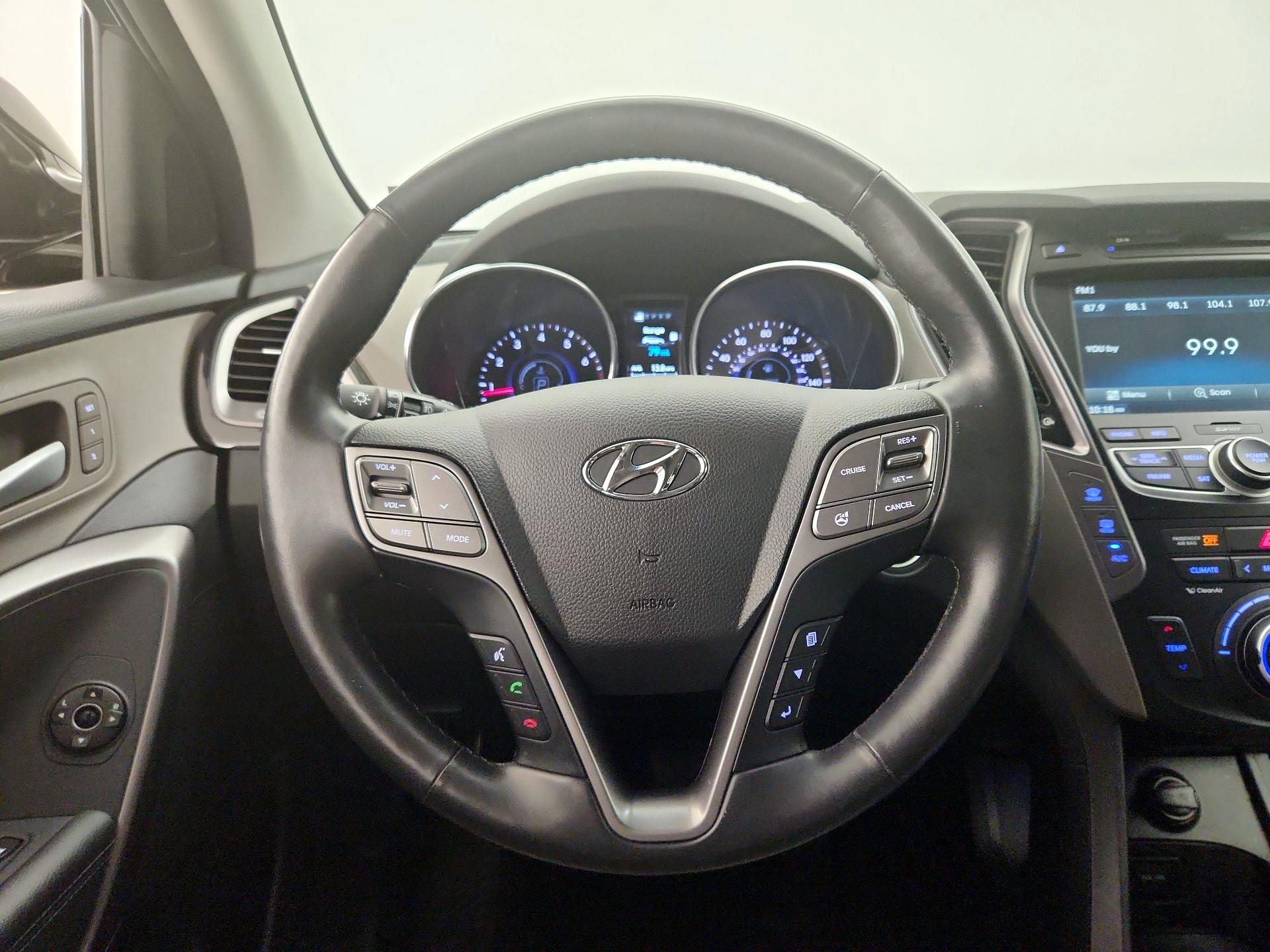 Thumbnail: 2015 Hyundai Santa Fe - 10