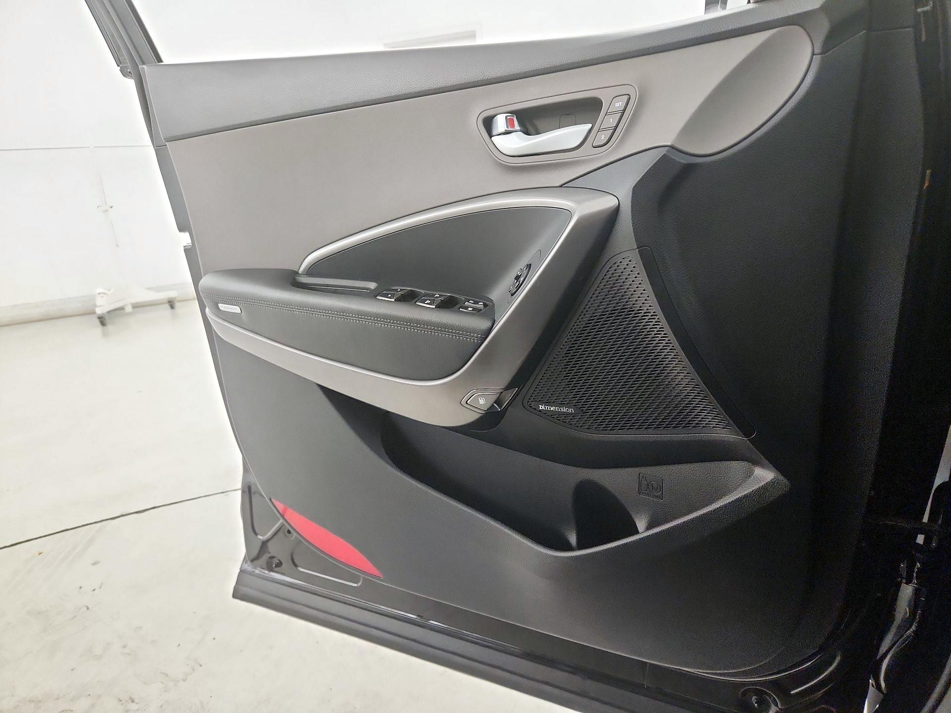 Thumbnail: 2015 Hyundai Santa Fe - 12