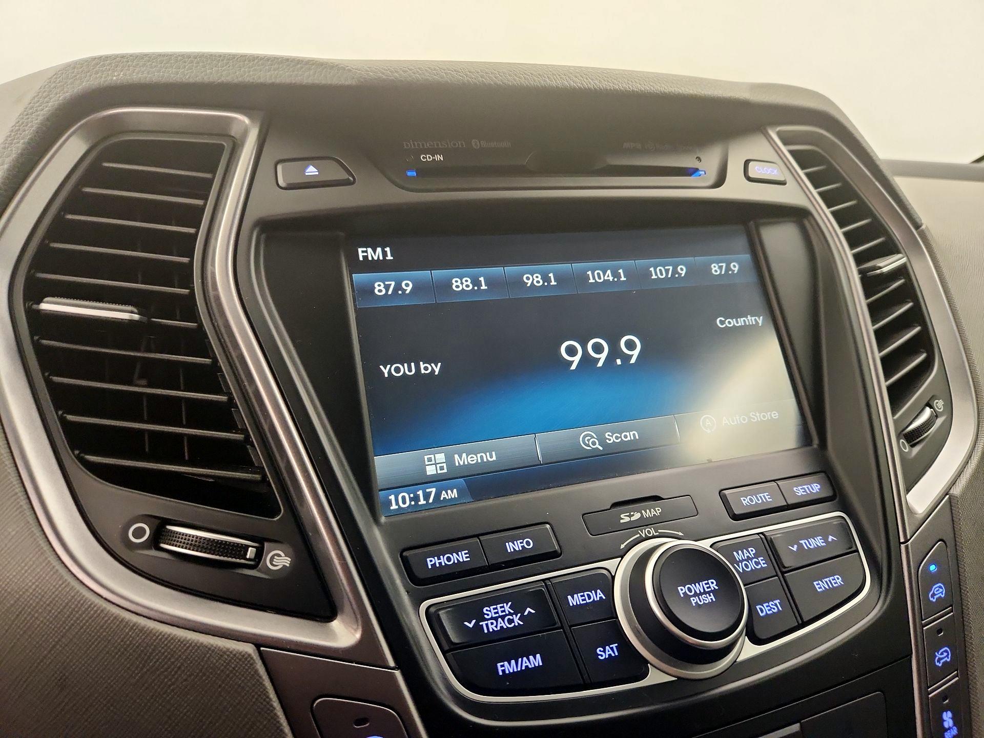 Thumbnail: 2015 Hyundai Santa Fe - 16