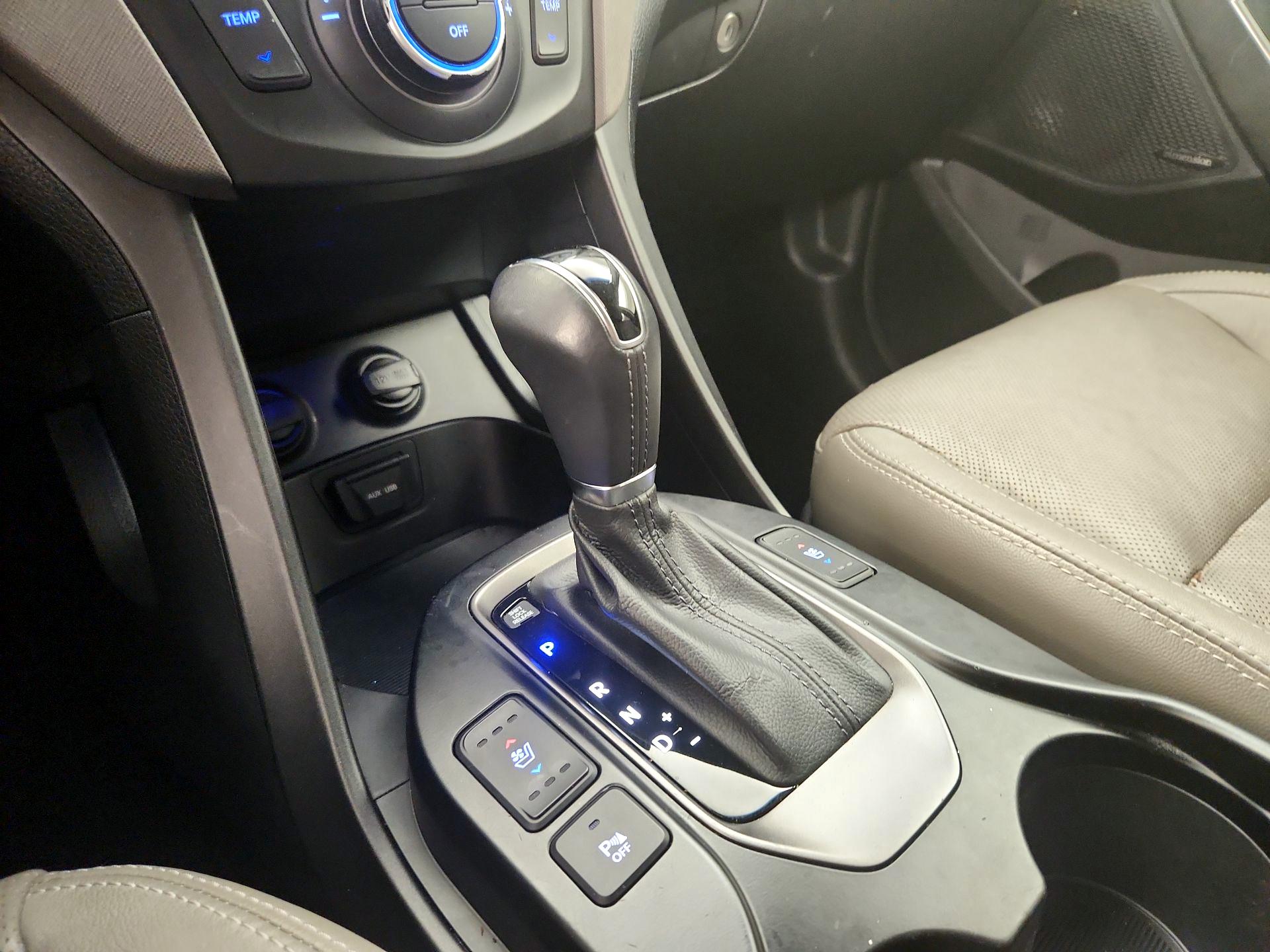 Thumbnail: 2015 Hyundai Santa Fe - 18