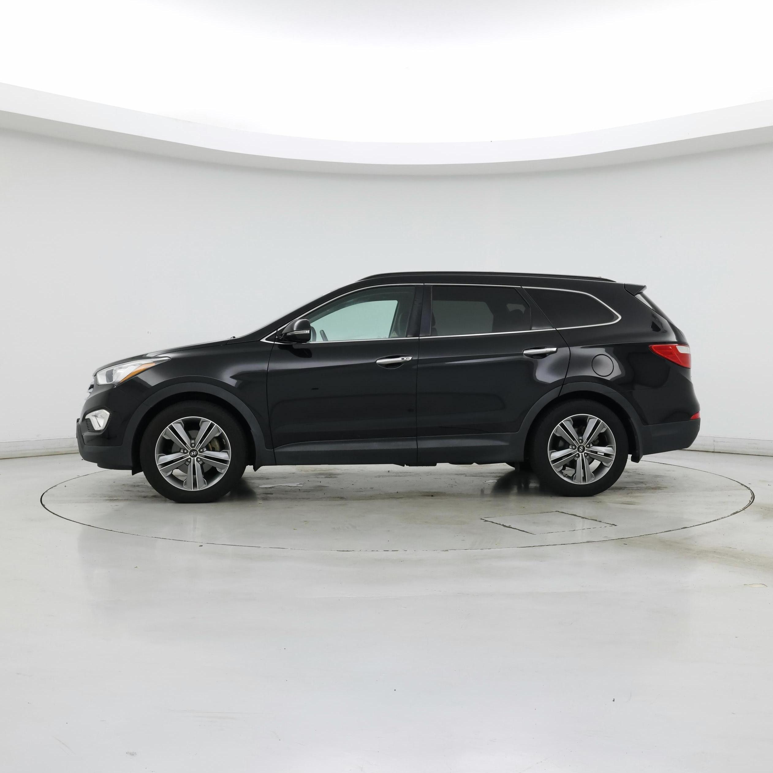 Thumbnail: 2015 Hyundai Santa Fe - 3