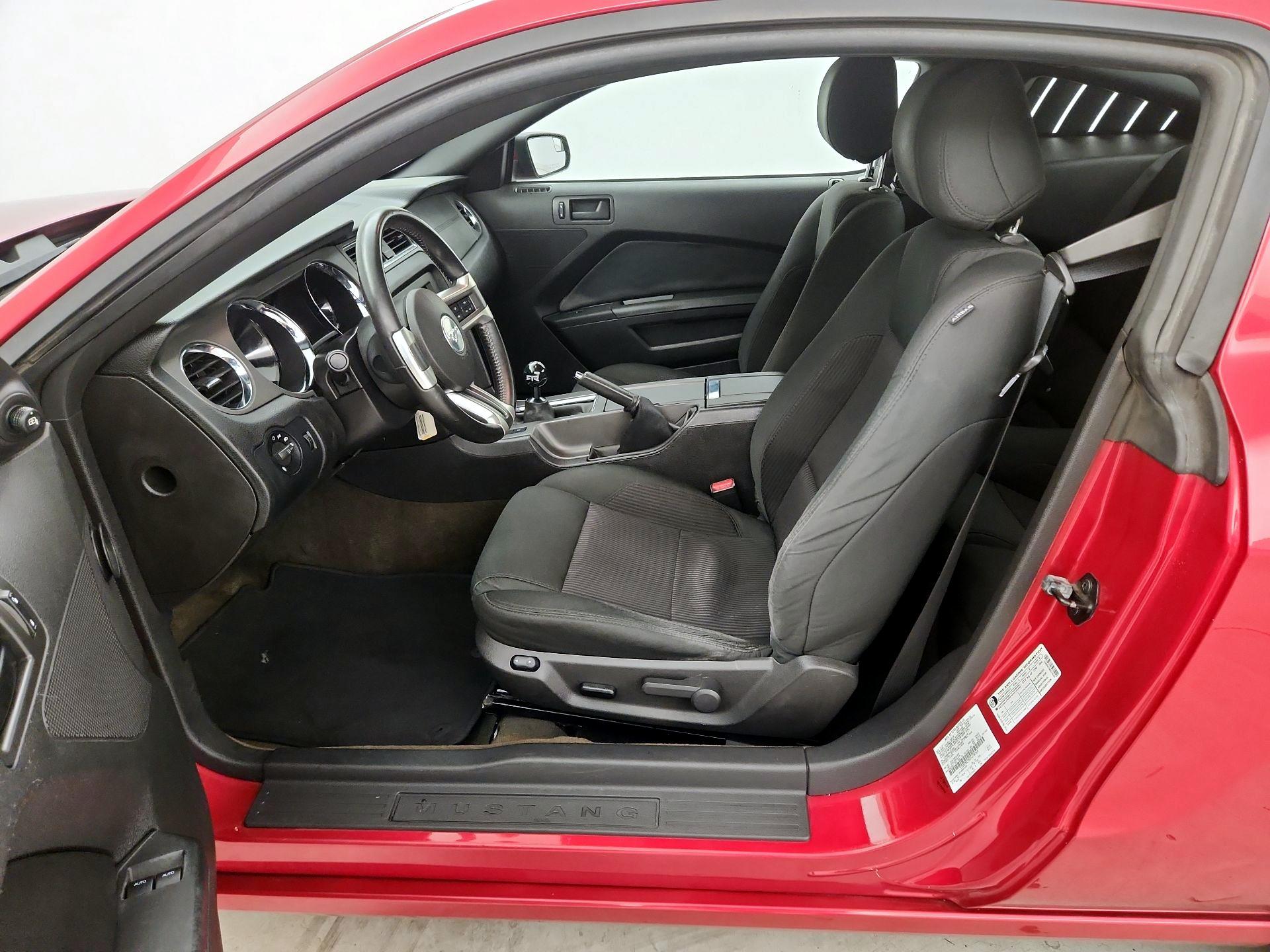 Thumbnail: 2013 Ford Mustang - 11
