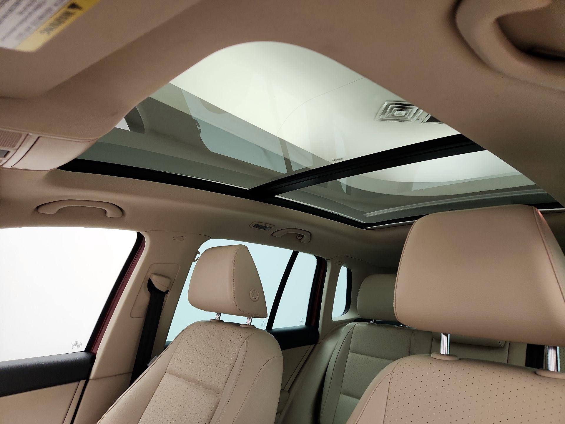 Thumbnail: 2015 Volkswagen Tiguan - 19