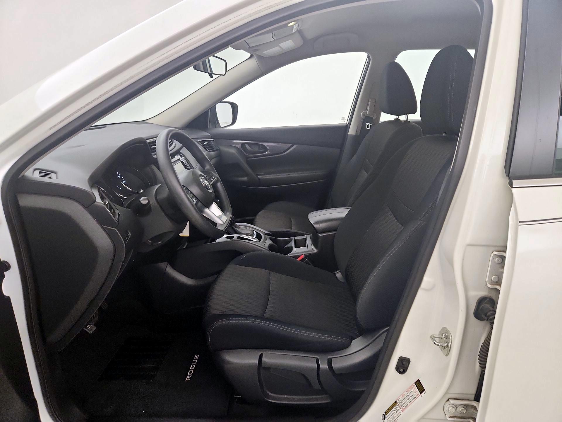 Thumbnail: 2019 Nissan Rogue - 11