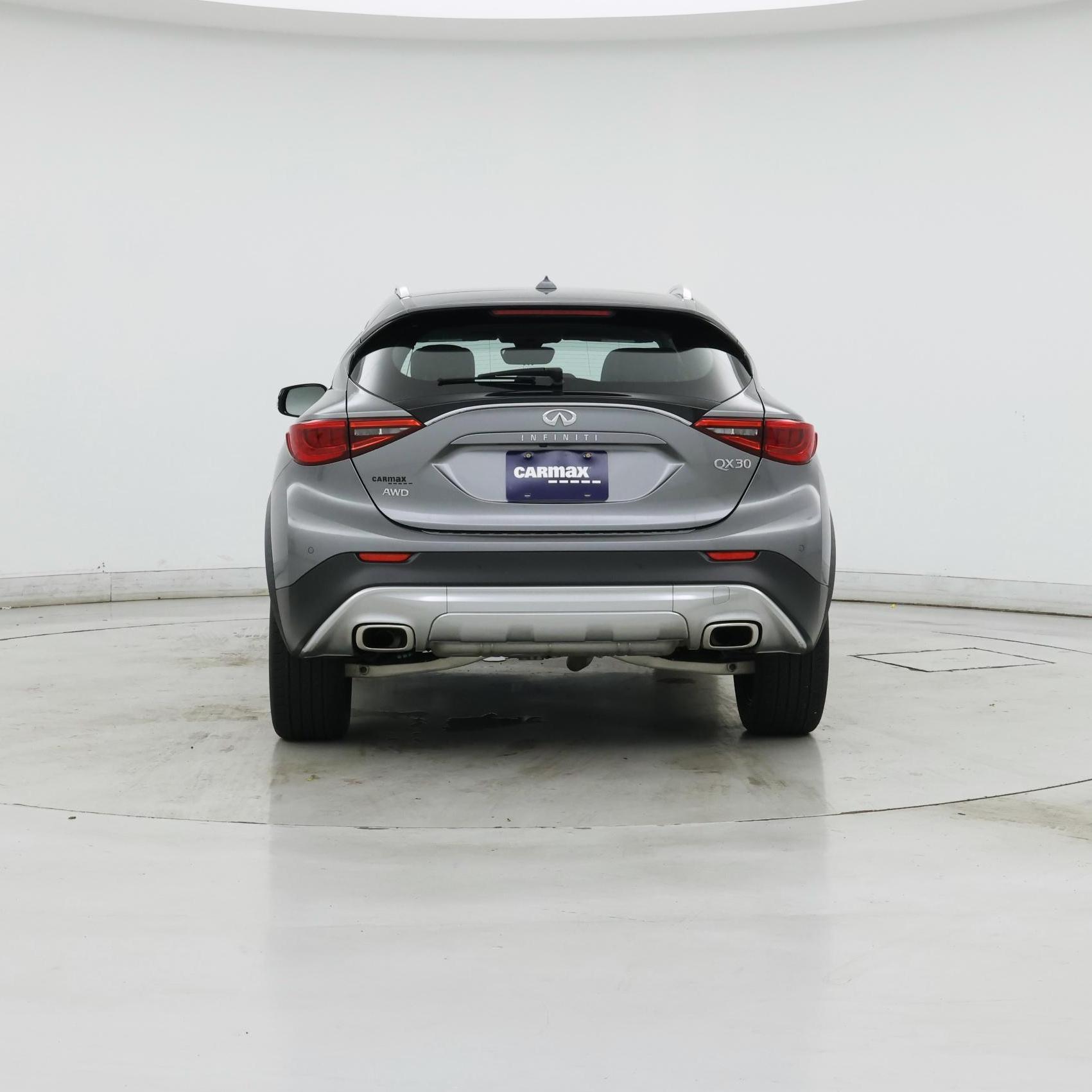 Thumbnail: 2017 INFINITI QX30 - 6