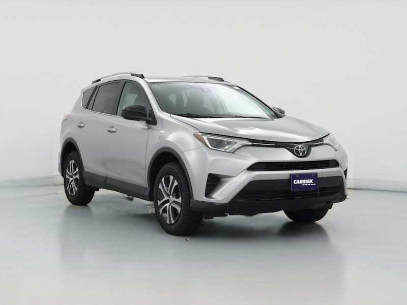 2017 Toyota RAV4 LE -
                  Sterling, VA