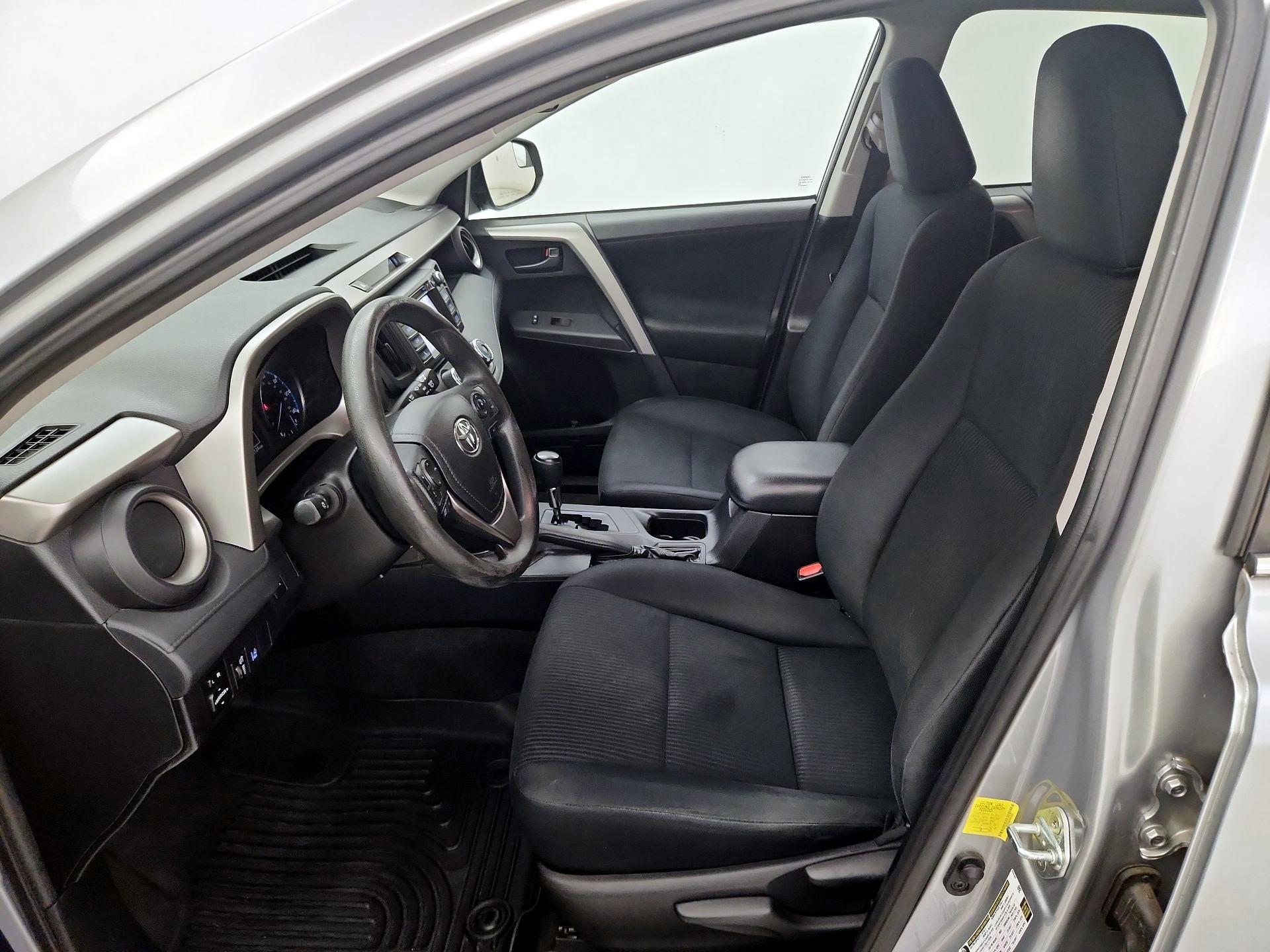 Thumbnail: 2017 Toyota RAV4 - 11