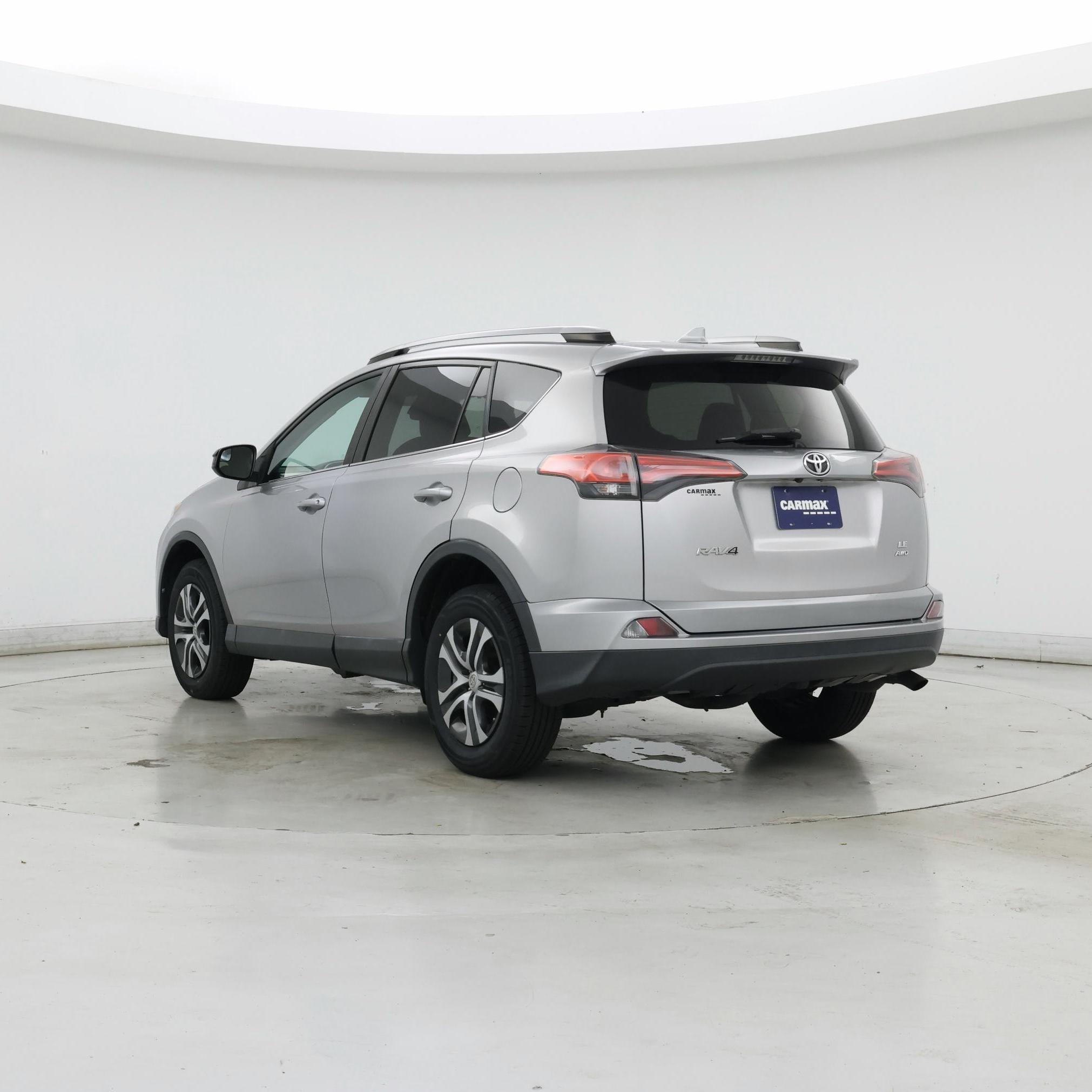 Thumbnail: 2017 Toyota RAV4 - 2