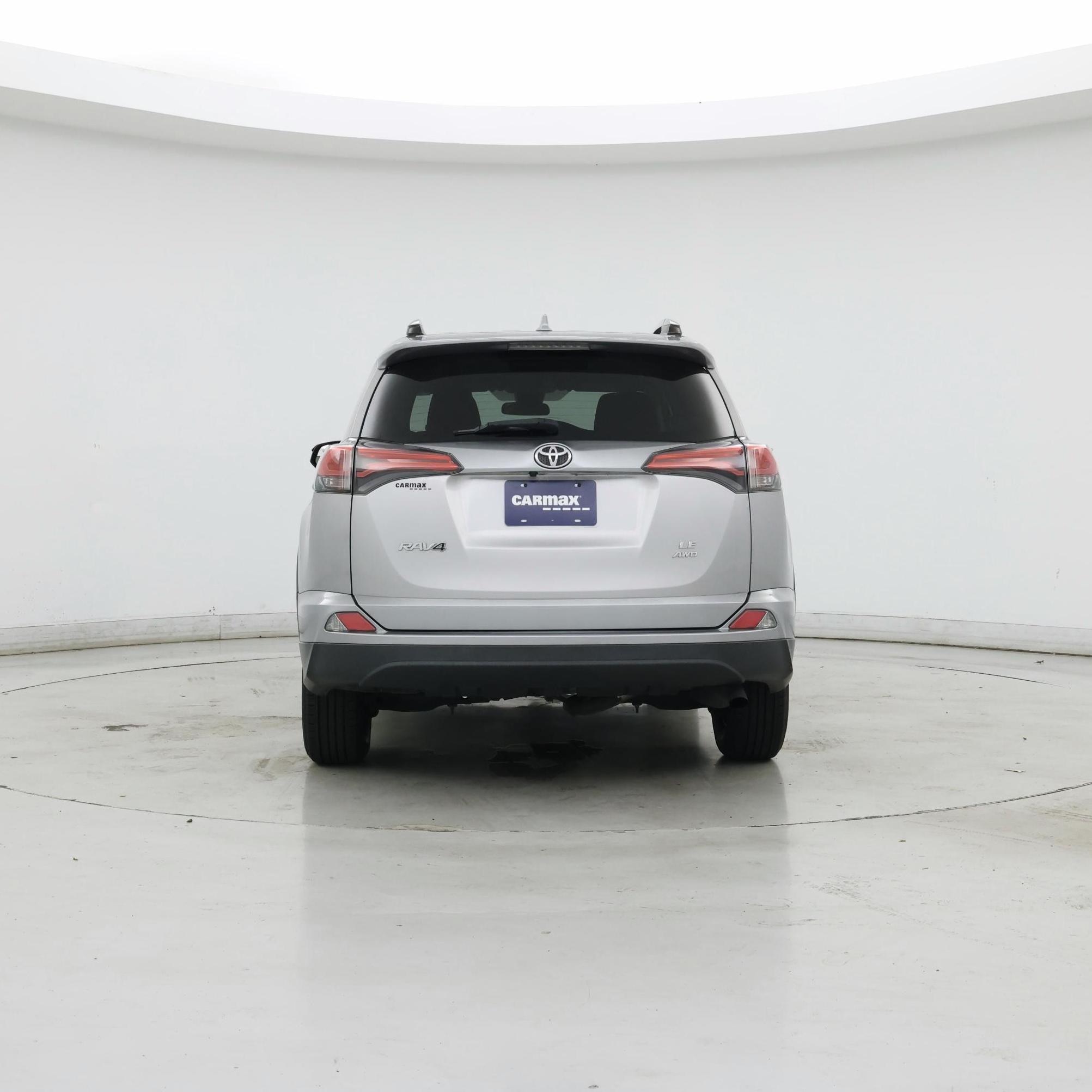 Thumbnail: 2017 Toyota RAV4 - 6