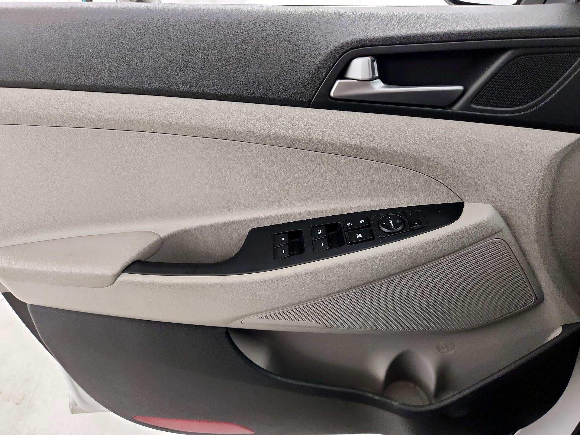 Thumbnail: 2018 Hyundai Tucson - 12