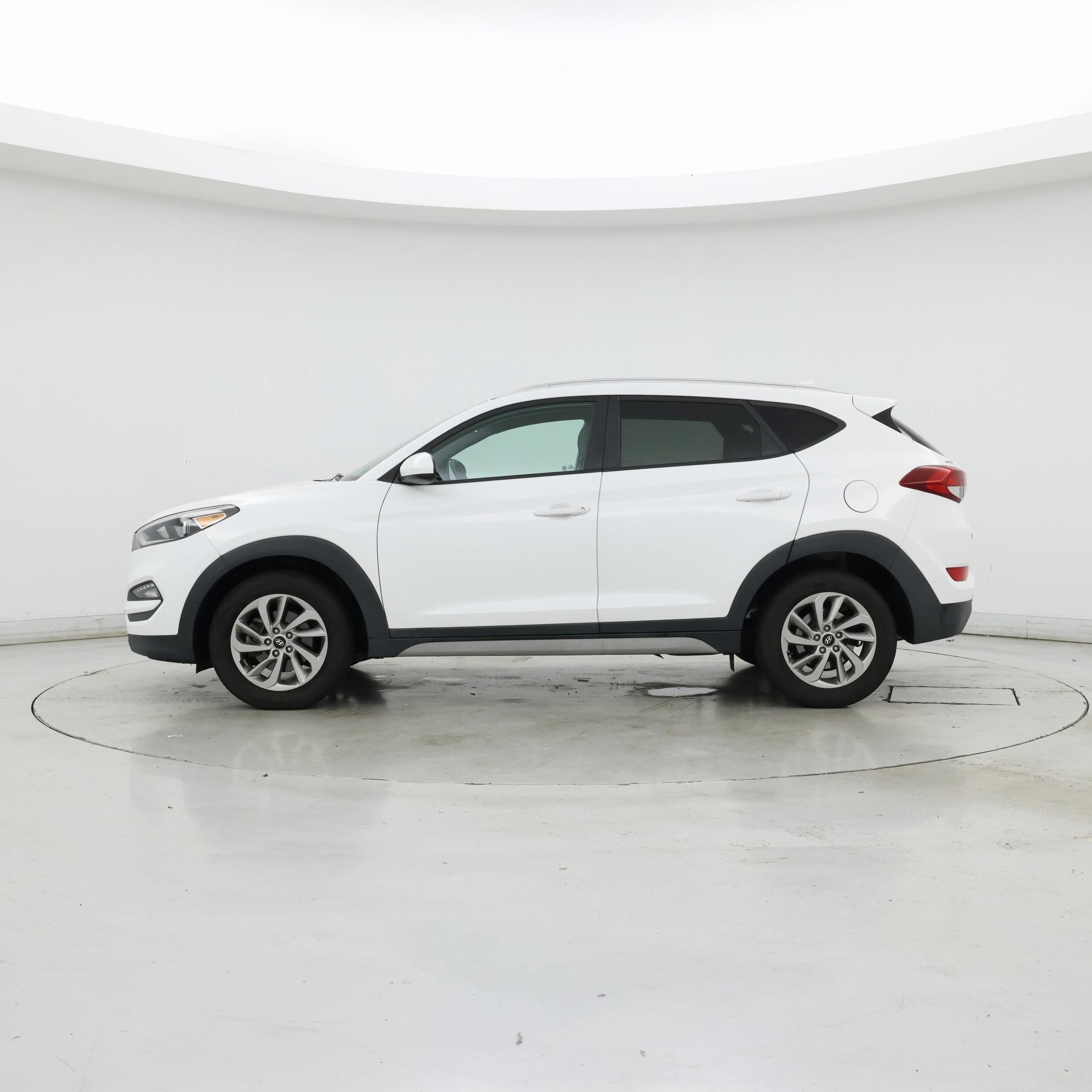 Thumbnail: 2018 Hyundai Tucson - 3