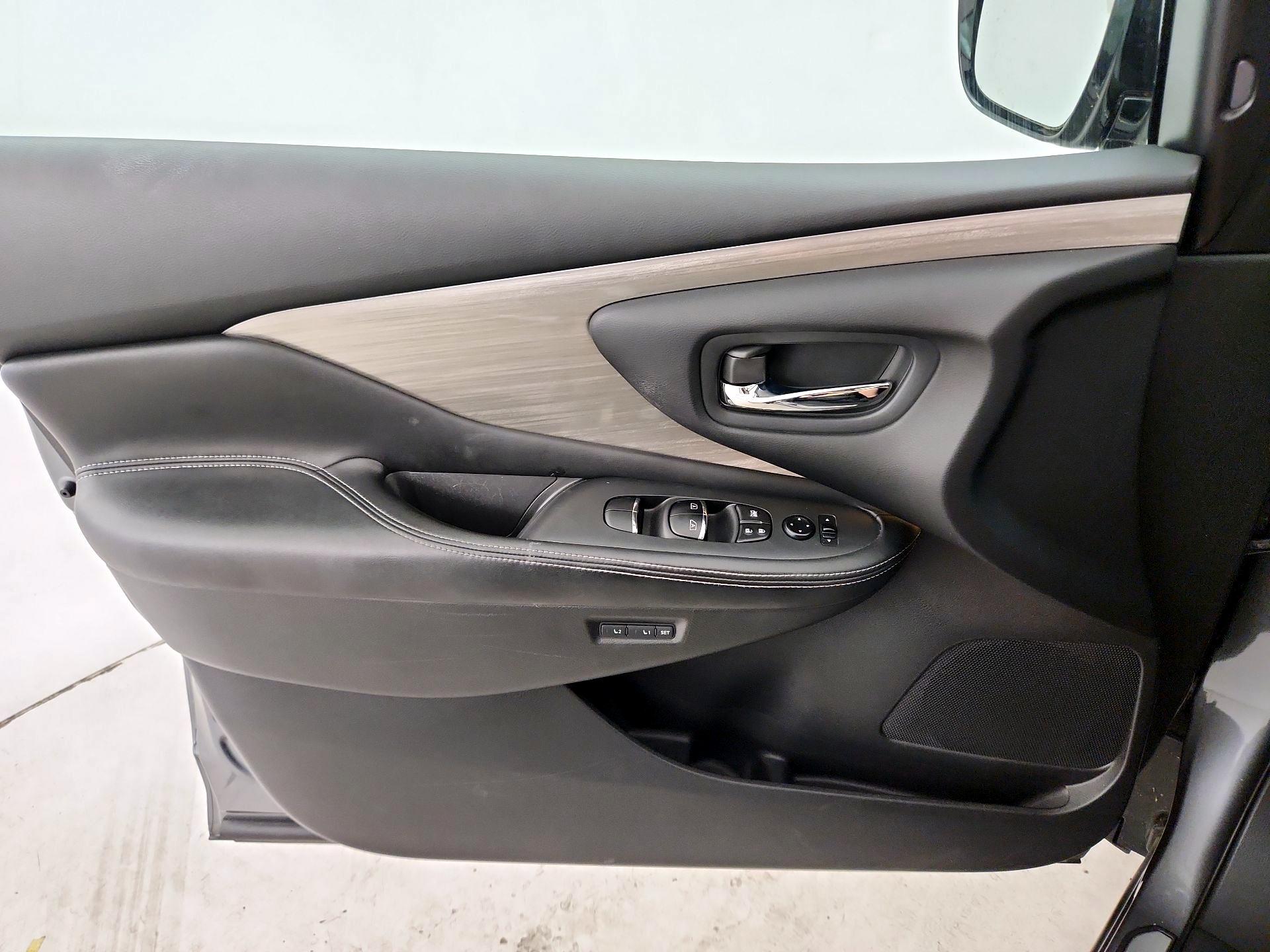 Thumbnail: 2015 Nissan Murano - 12