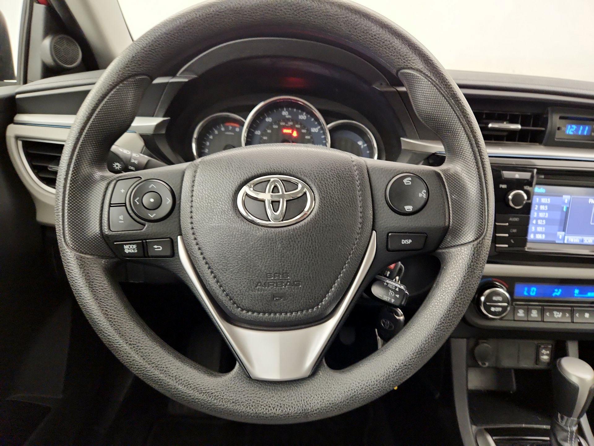 Thumbnail: 2015 Toyota Corolla - 10