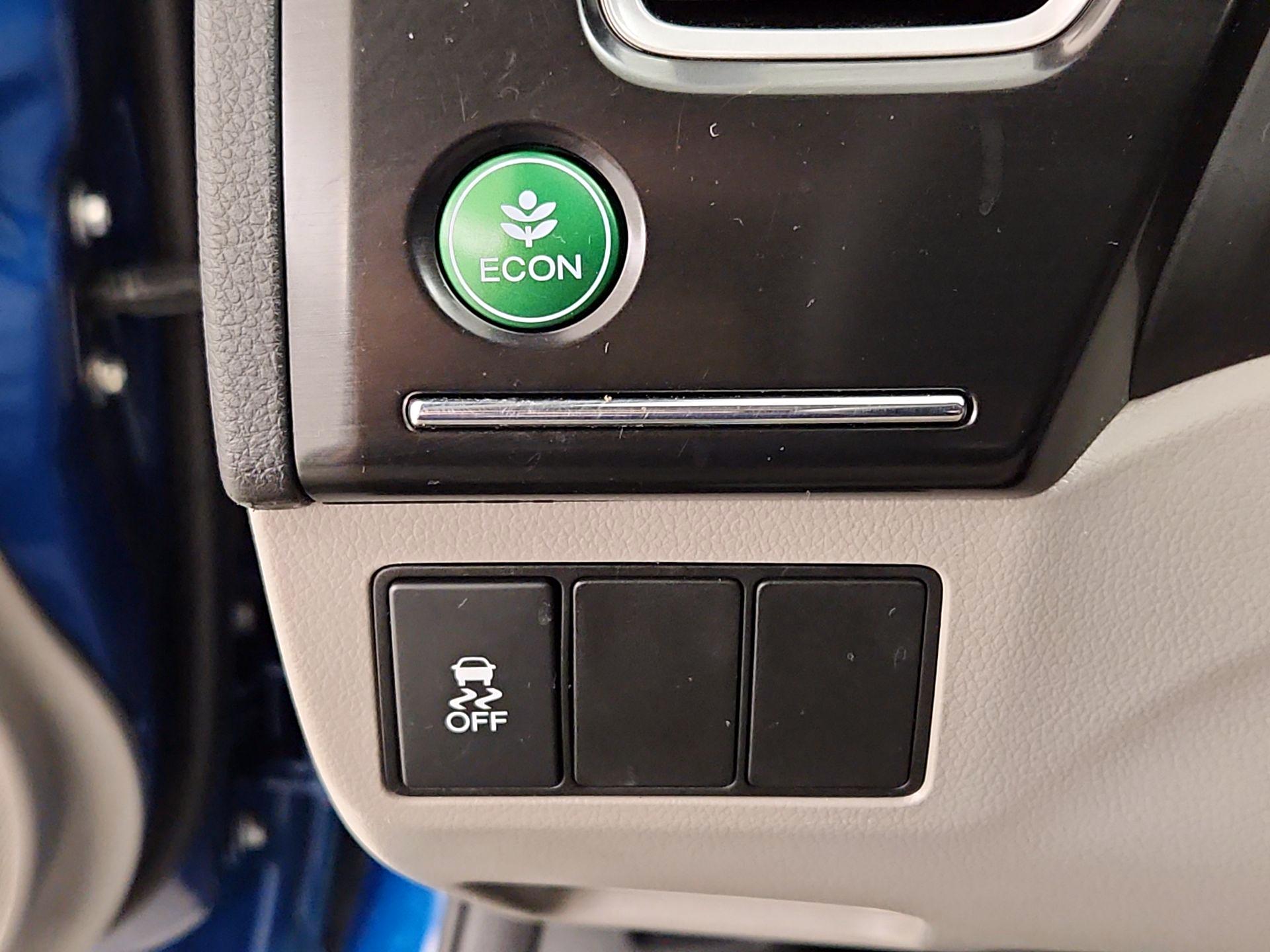 Thumbnail: 2013 Honda Civic - 13