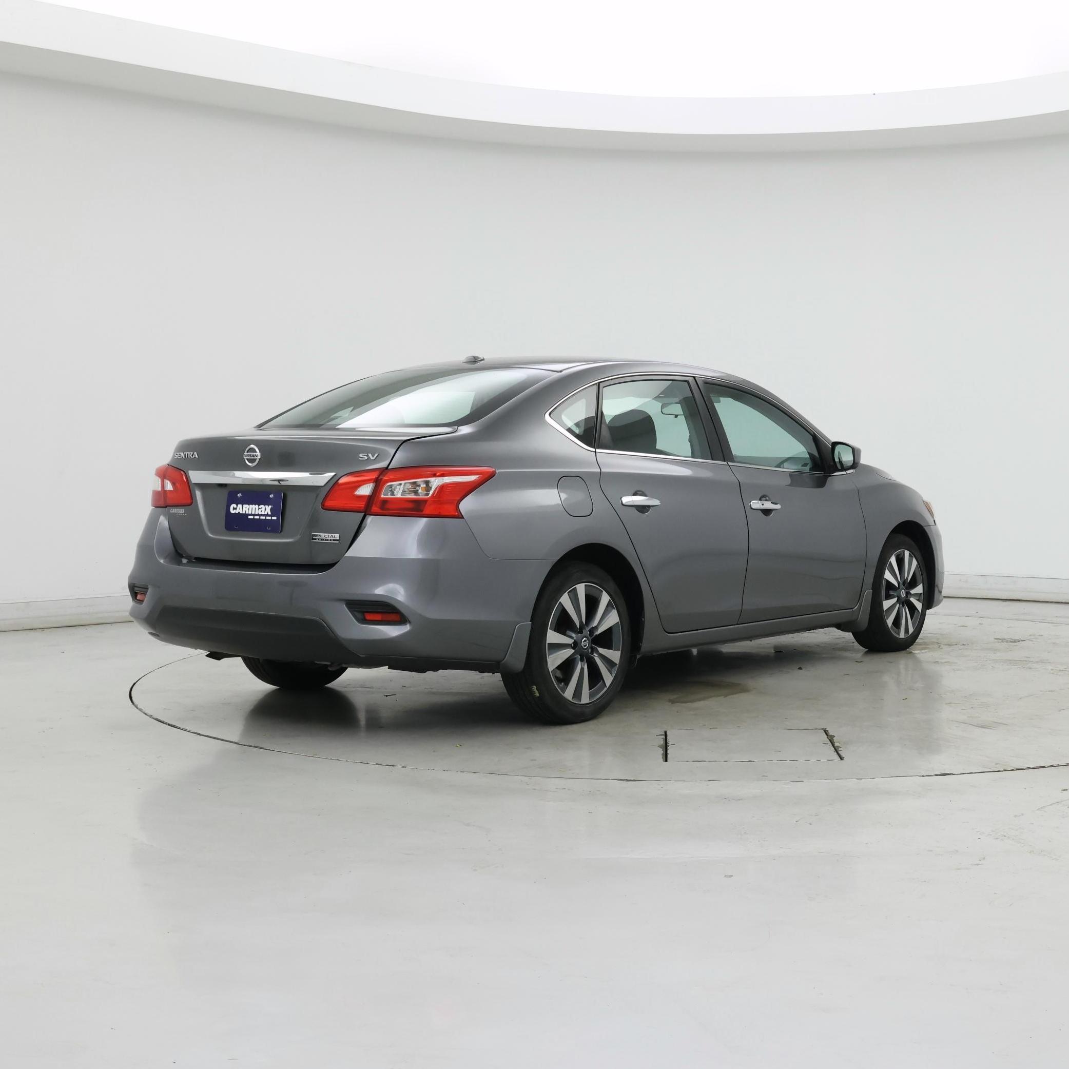 Thumbnail: 2019 Nissan Sentra - 8