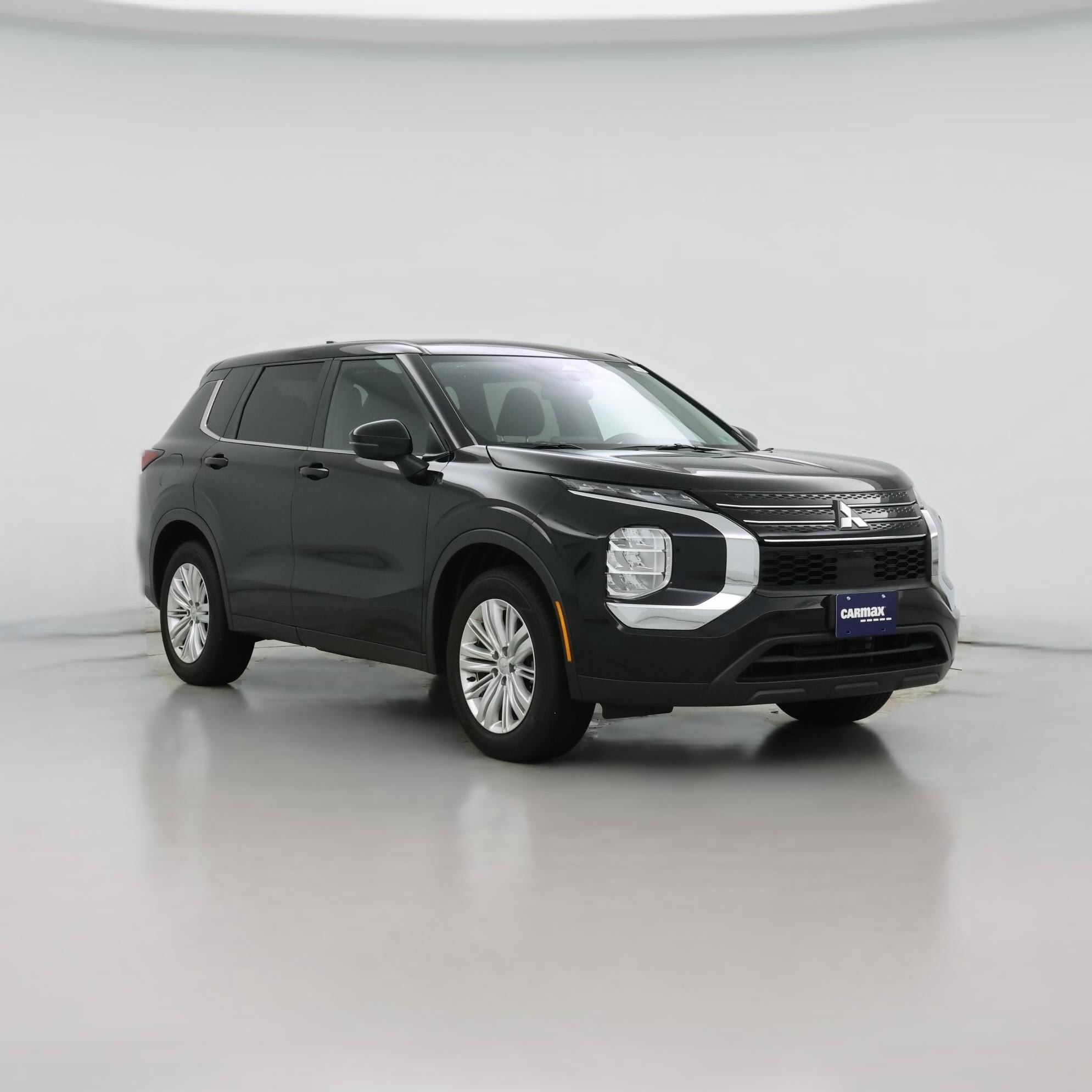 Thumbnail: 2024 Mitsubishi Outlander - 1