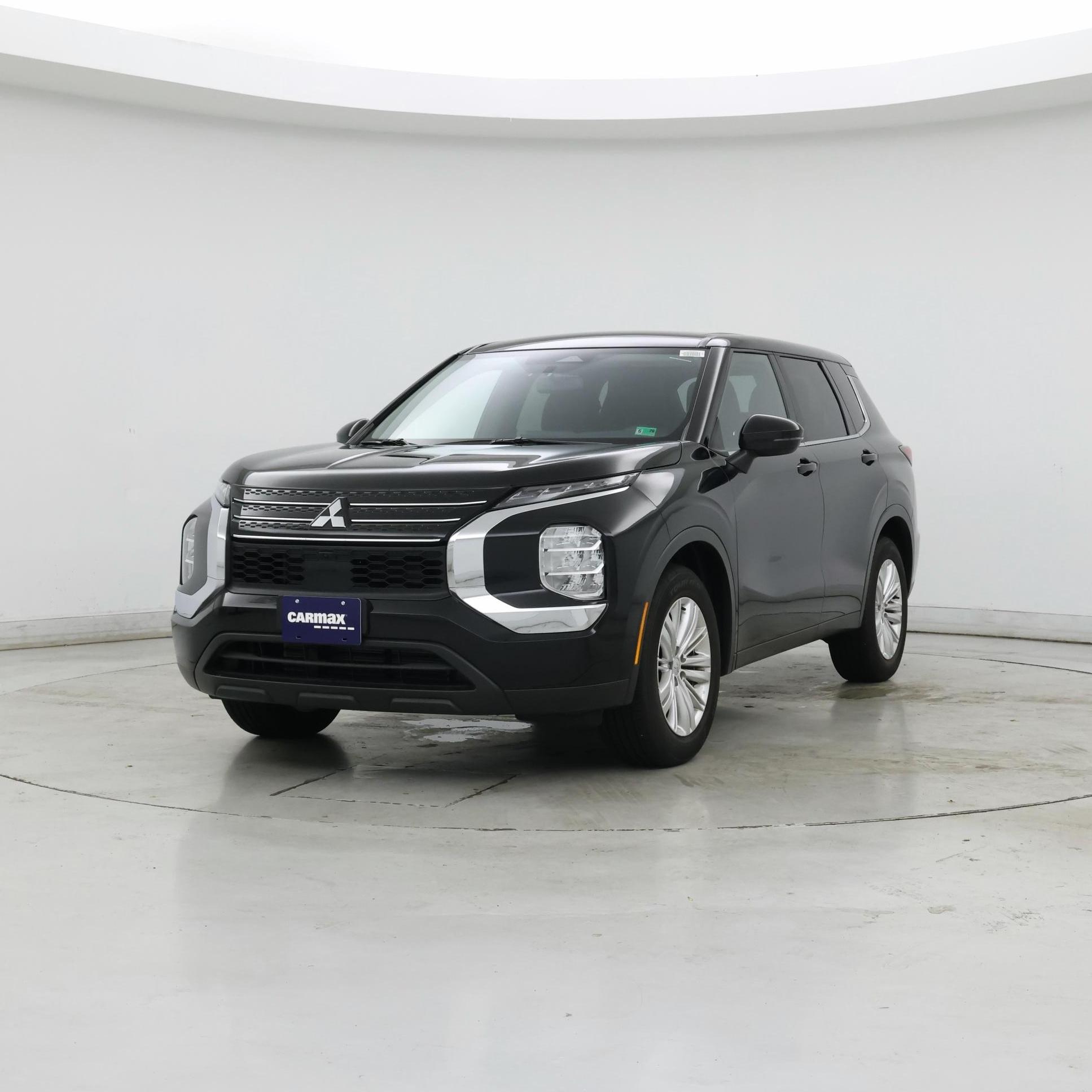 Thumbnail: 2024 Mitsubishi Outlander - 4