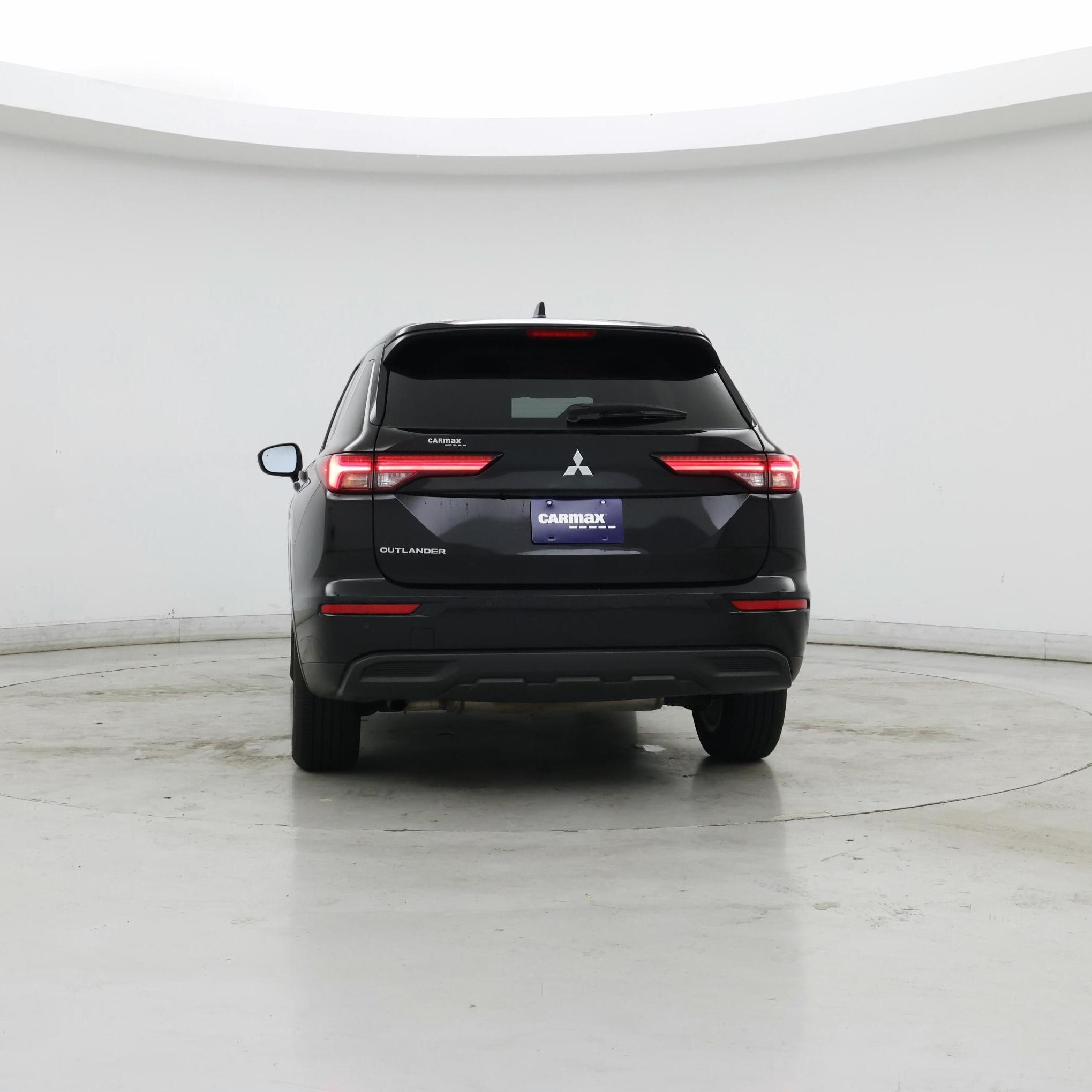 Thumbnail: 2024 Mitsubishi Outlander - 6