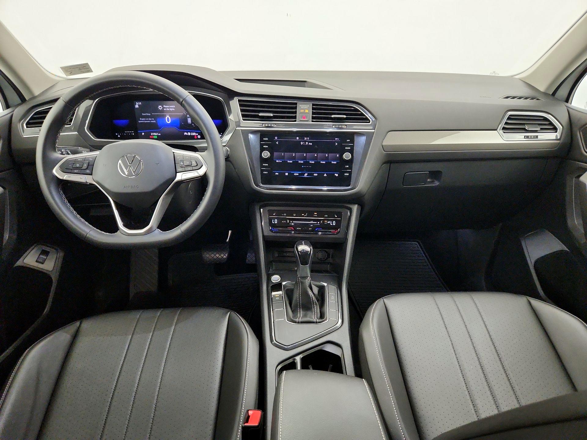 Thumbnail: 2022 Volkswagen Tiguan - 9