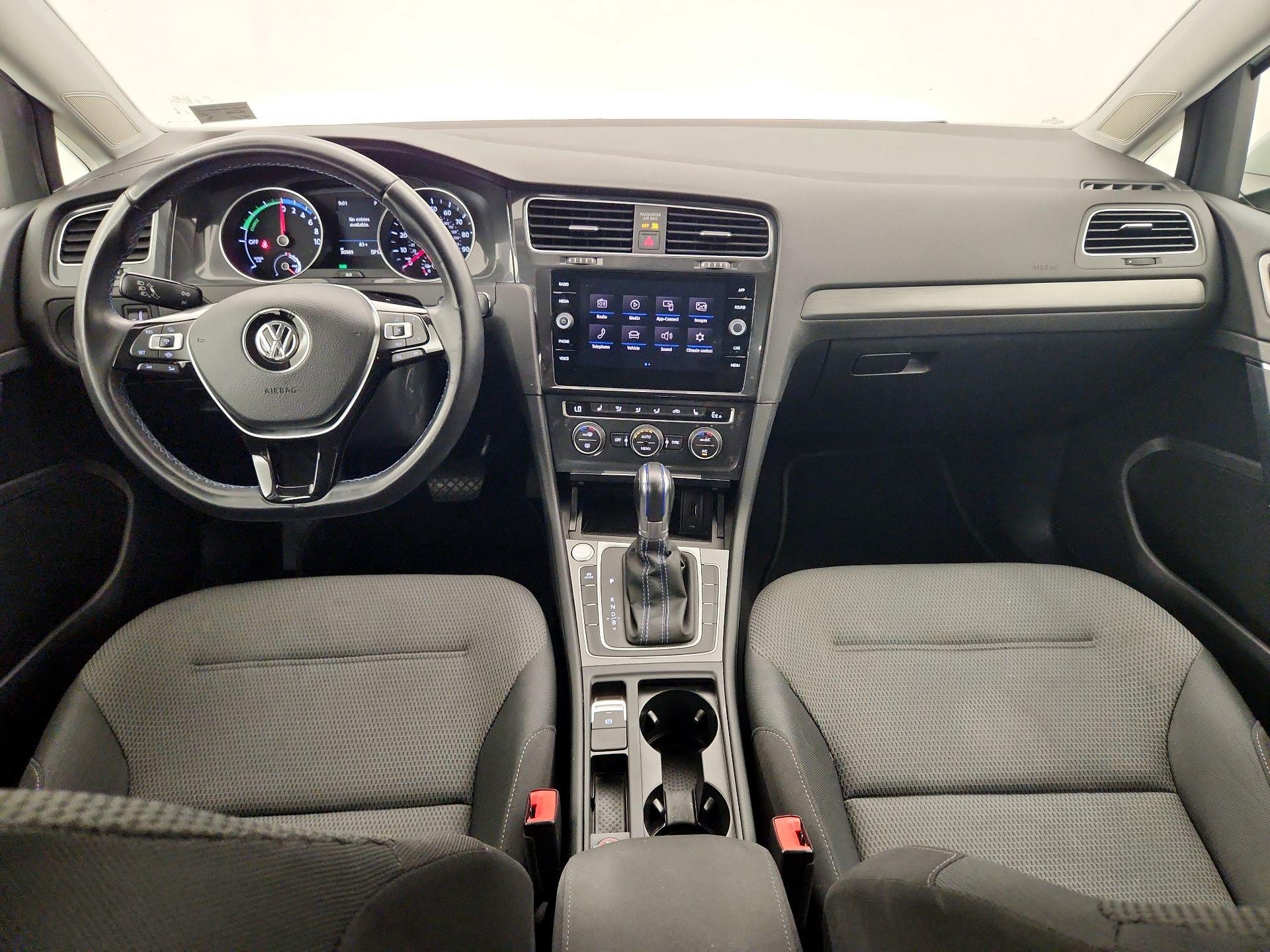Thumbnail: 2019 Volkswagen e-Golf - 9