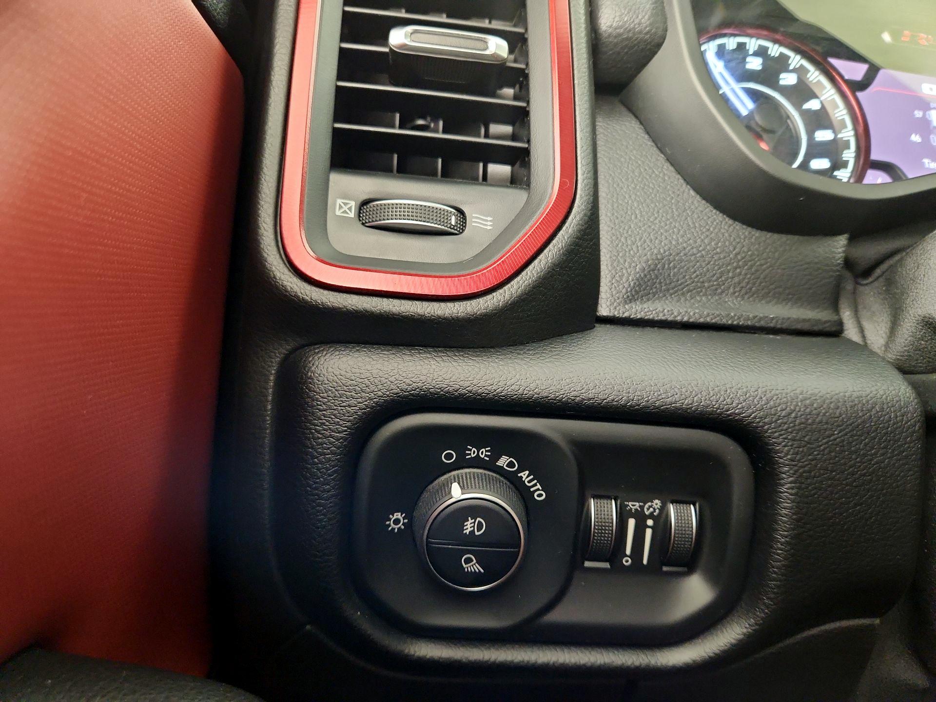 Thumbnail: 2019 RAM 1500 - 13