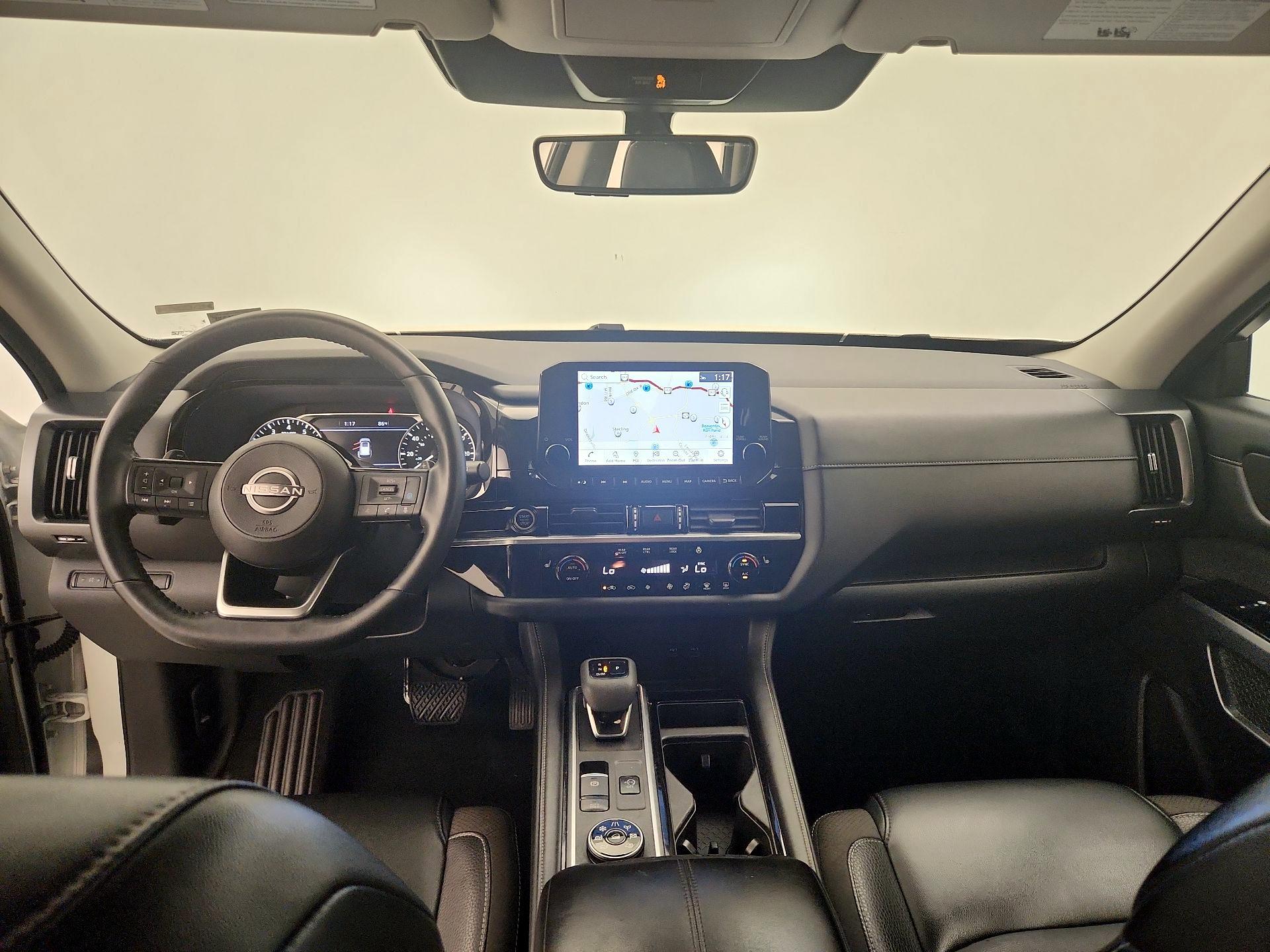 Thumbnail: 2023 Nissan Pathfinder - 9