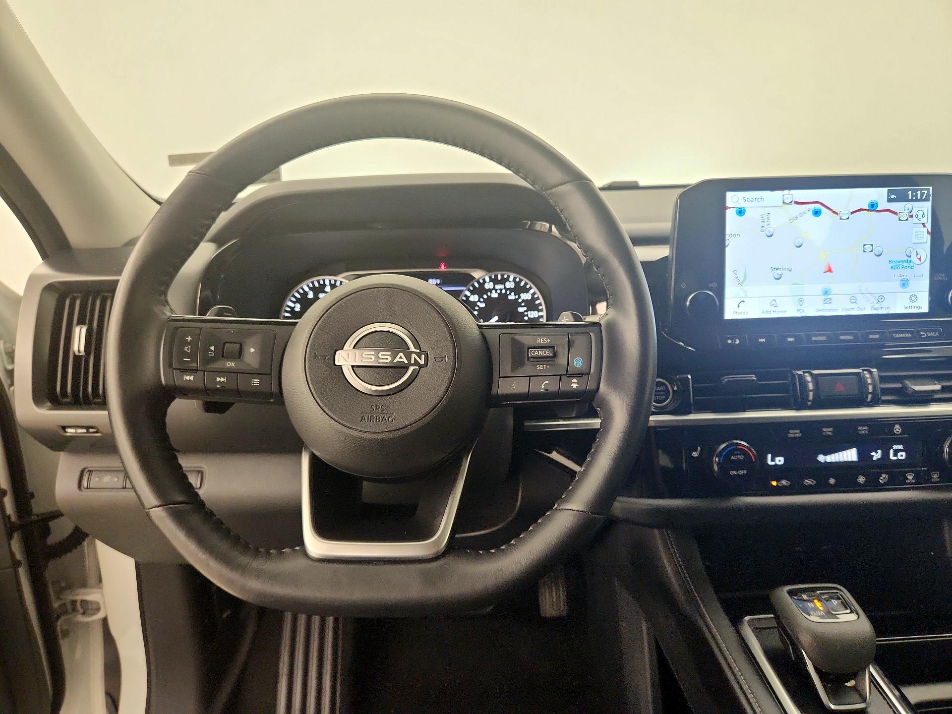 Thumbnail: 2023 Nissan Pathfinder - 10