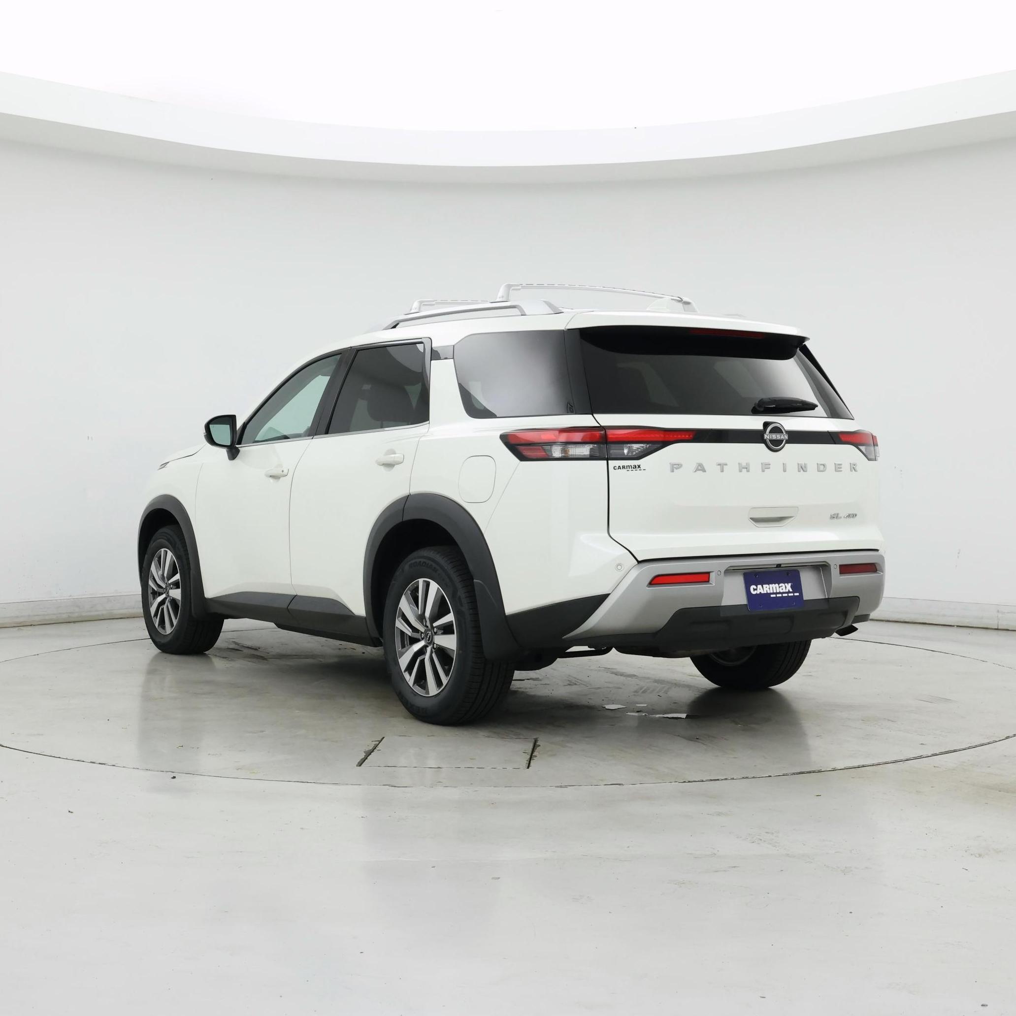 Thumbnail: 2023 Nissan Pathfinder - 2