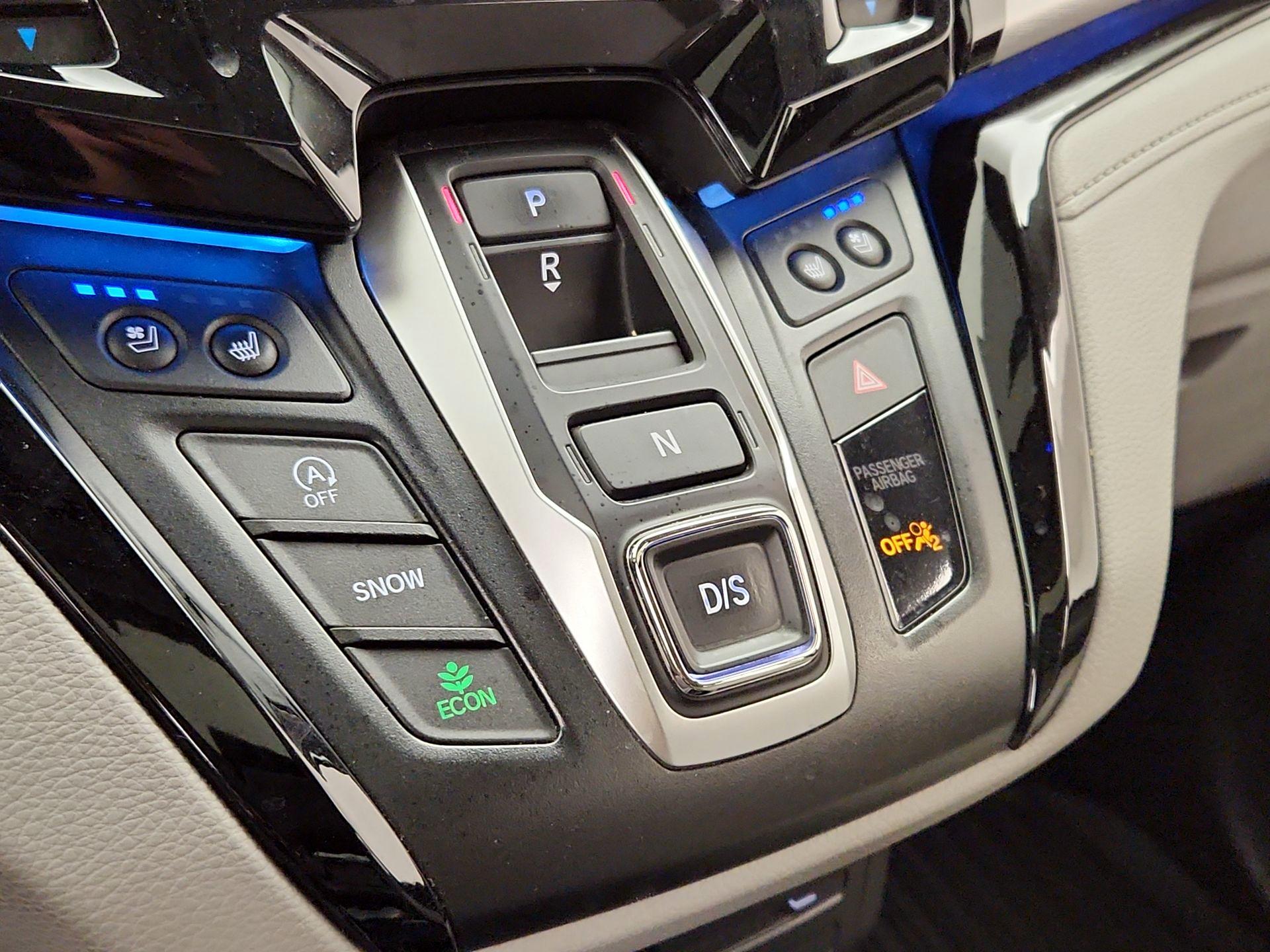 Thumbnail: 2019 Honda Odyssey - 18