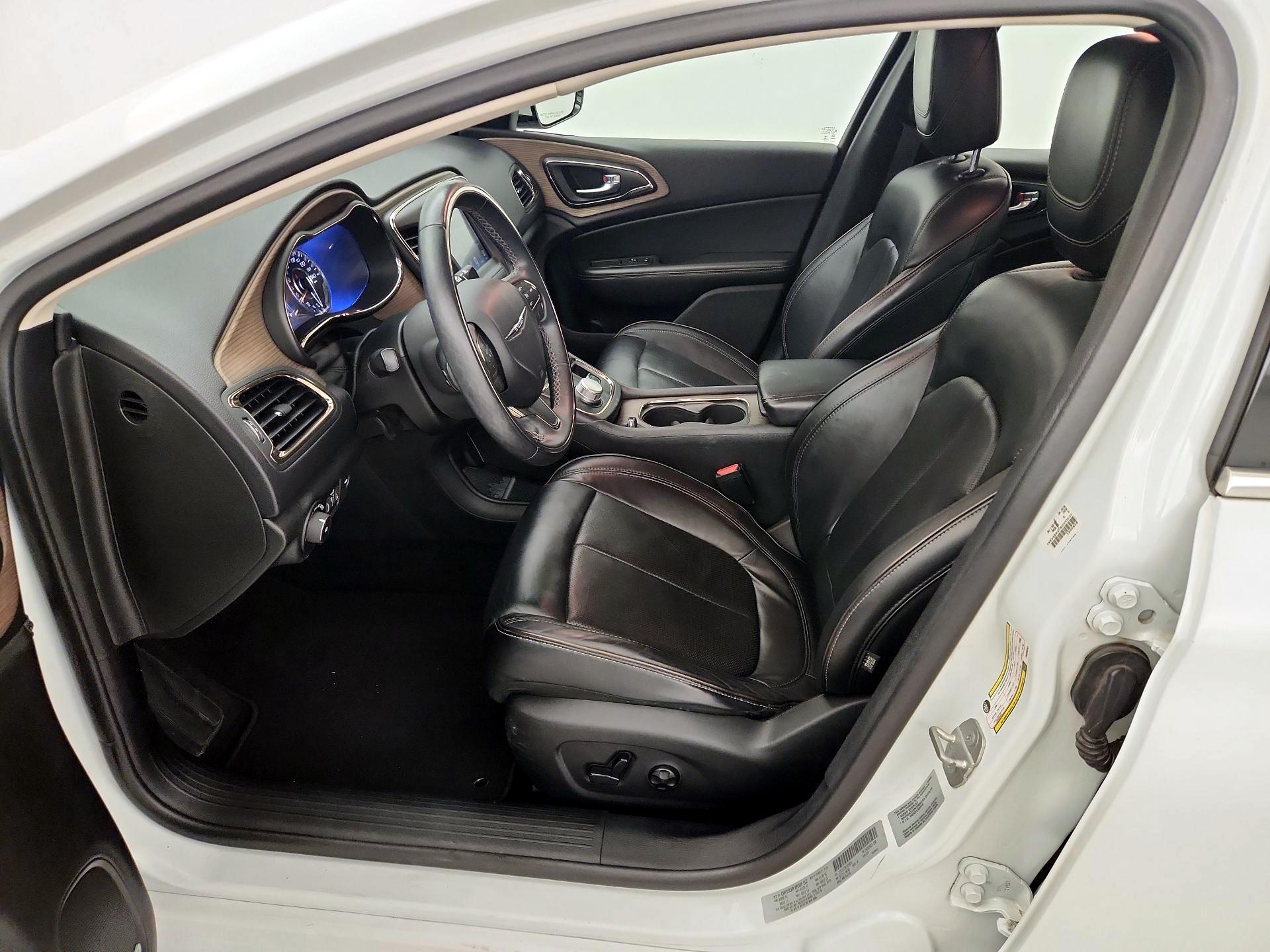 Thumbnail: 2015 Chrysler 200 - 11