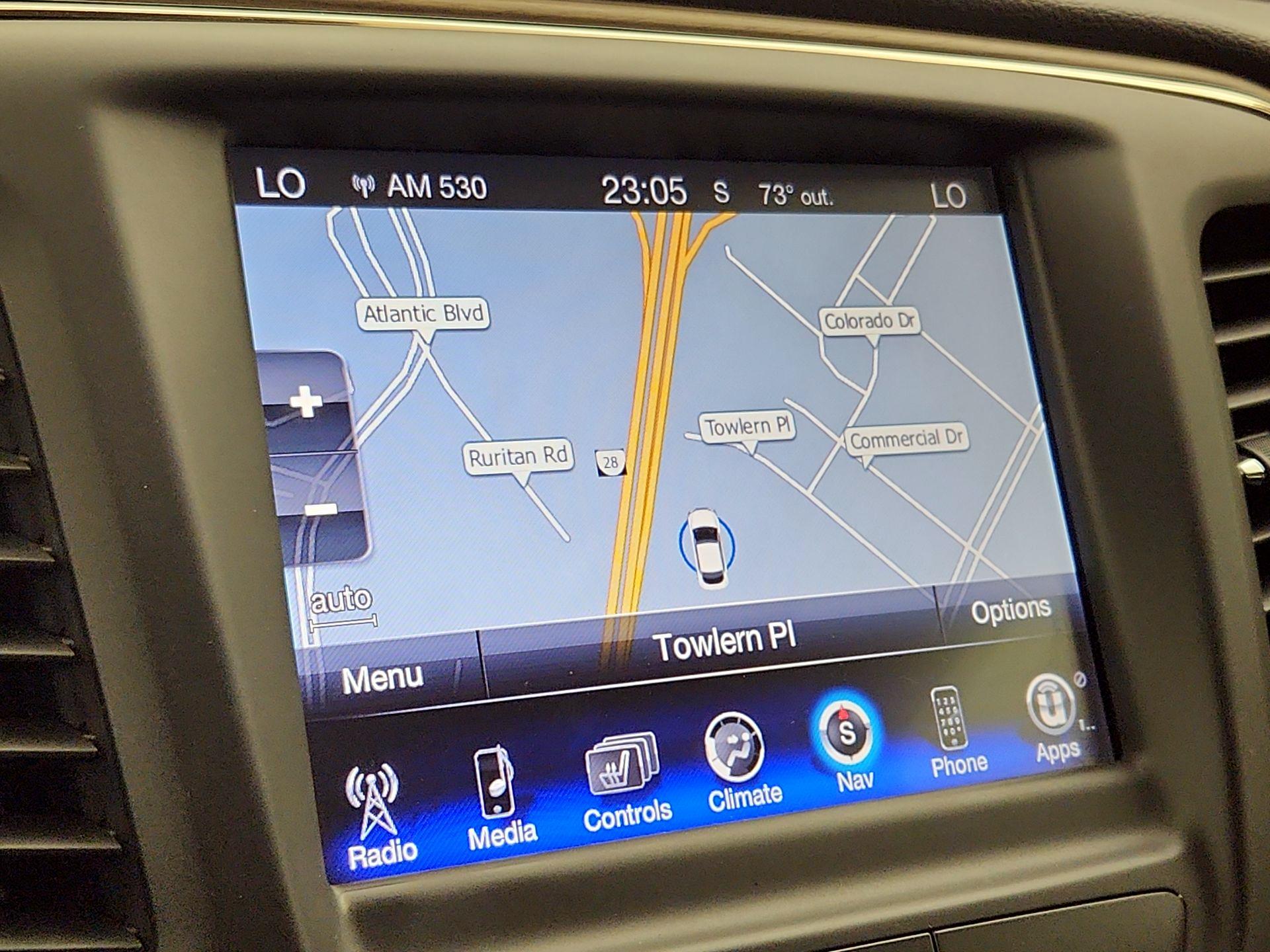 Thumbnail: 2015 Chrysler 200 - 14