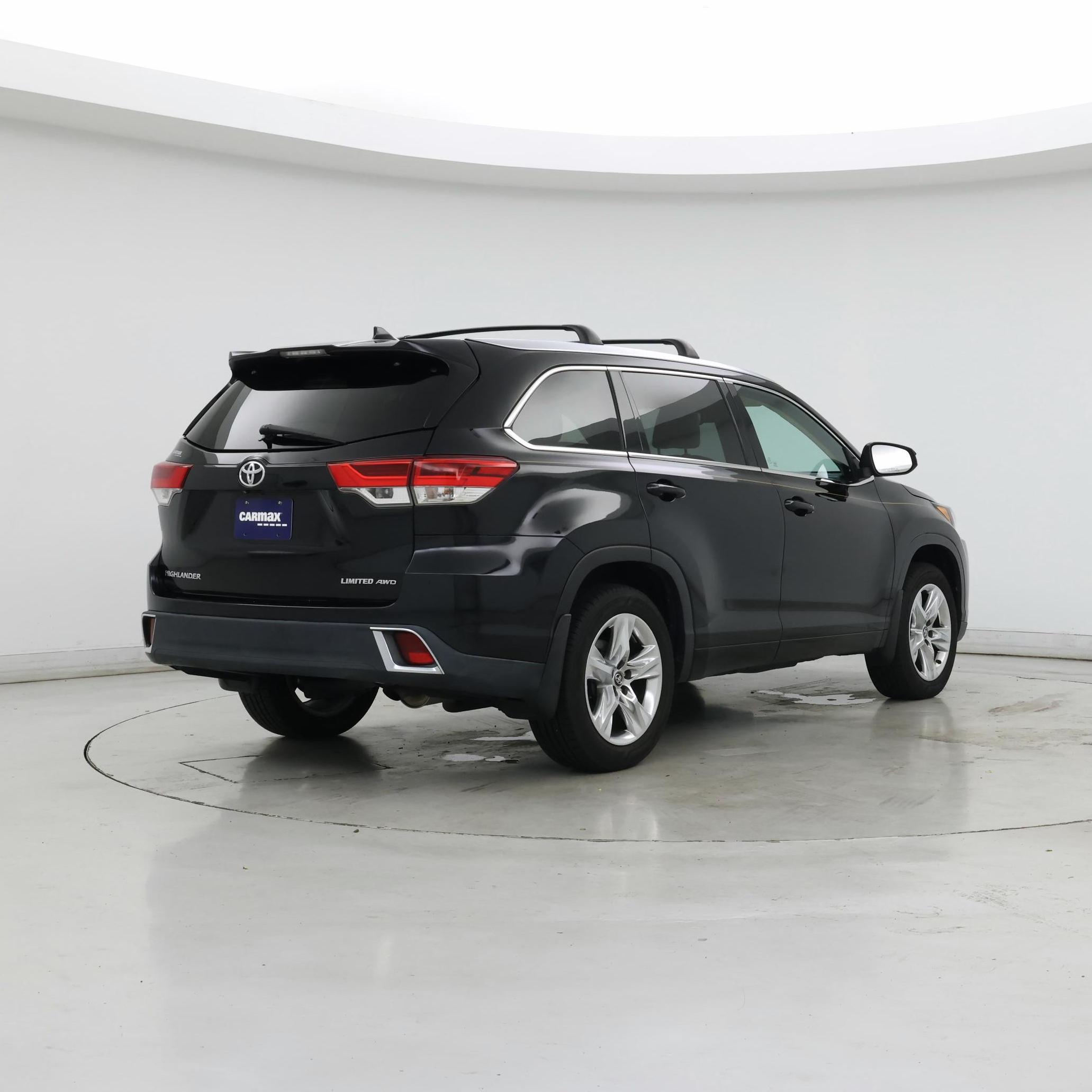 Thumbnail: 2018 Toyota Highlander - 8