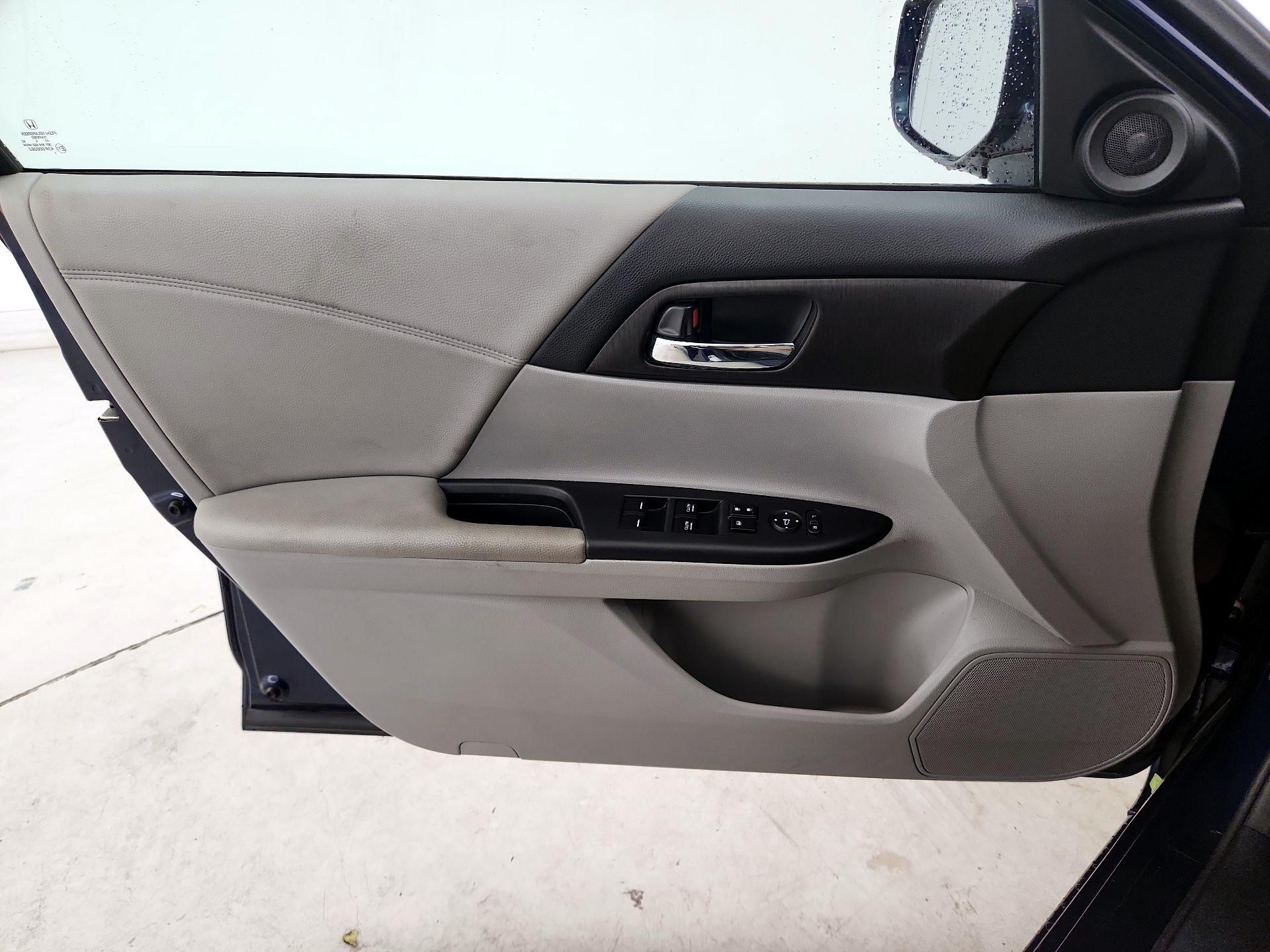 Thumbnail: 2014 Honda Accord - 12