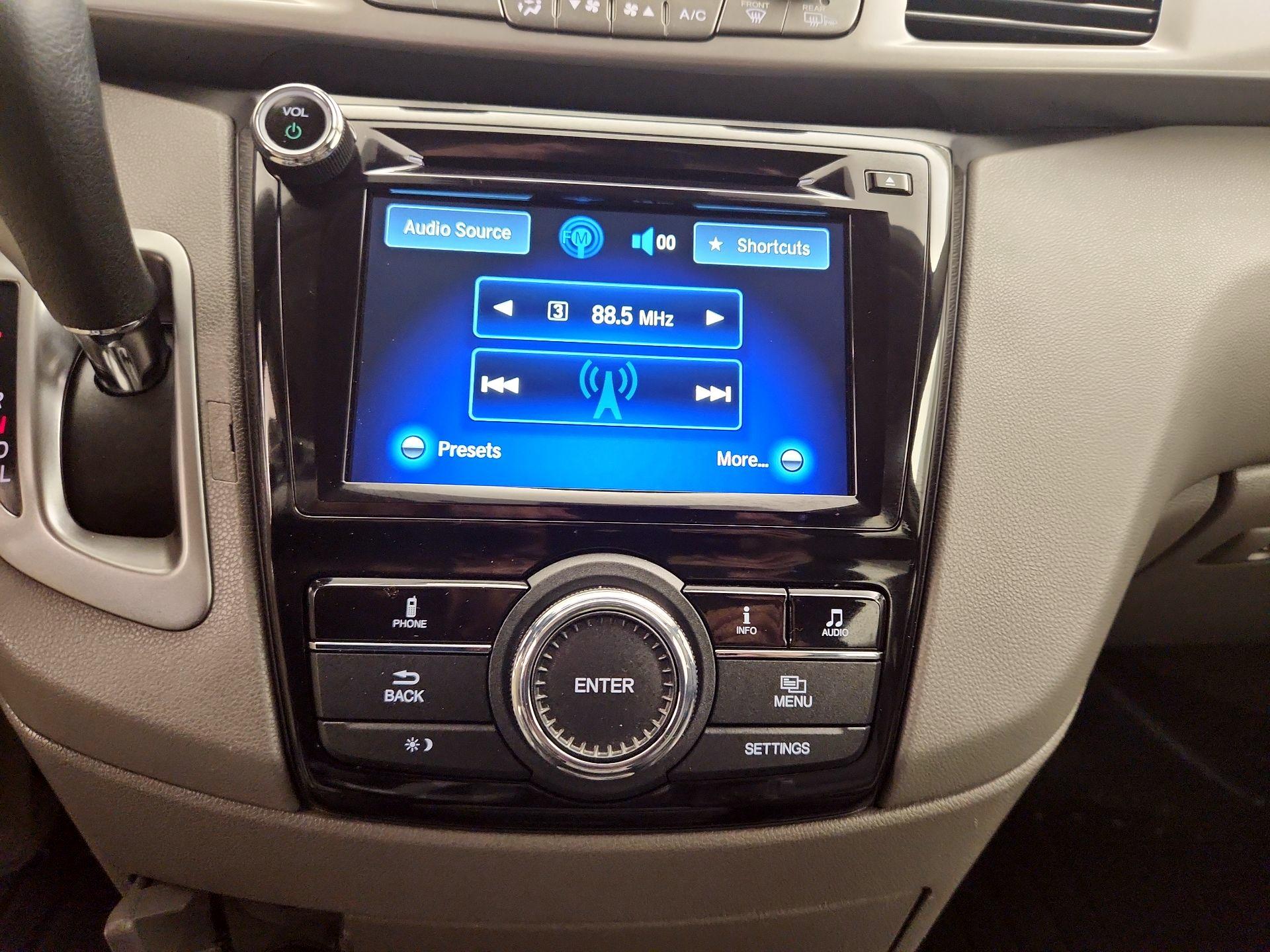Thumbnail: 2016 Honda Odyssey - 15