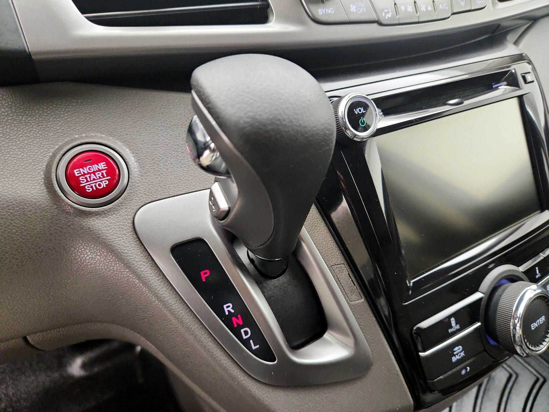 Thumbnail: 2016 Honda Odyssey - 17